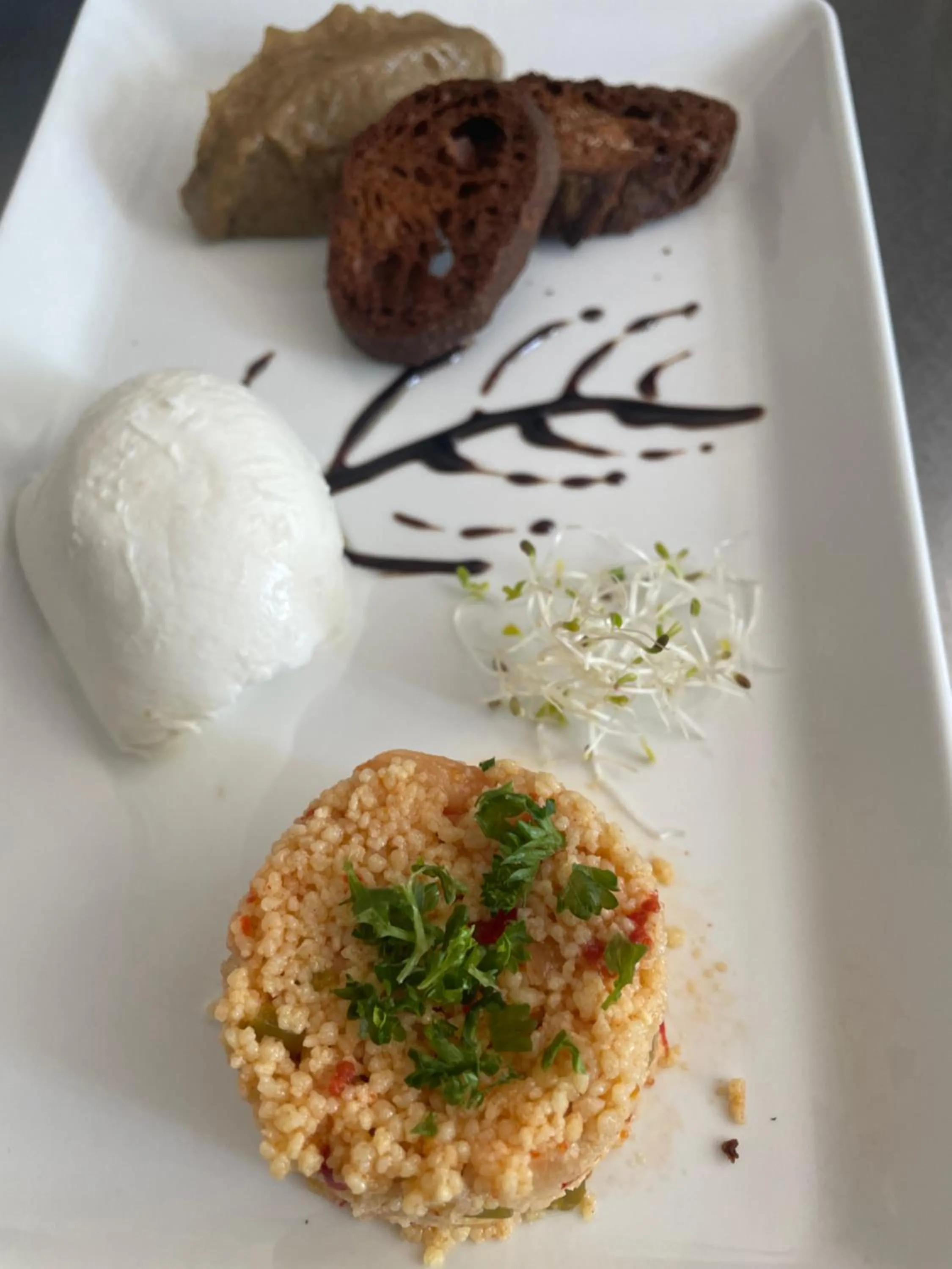 Restaurant/places to eat in Le Bouthiry