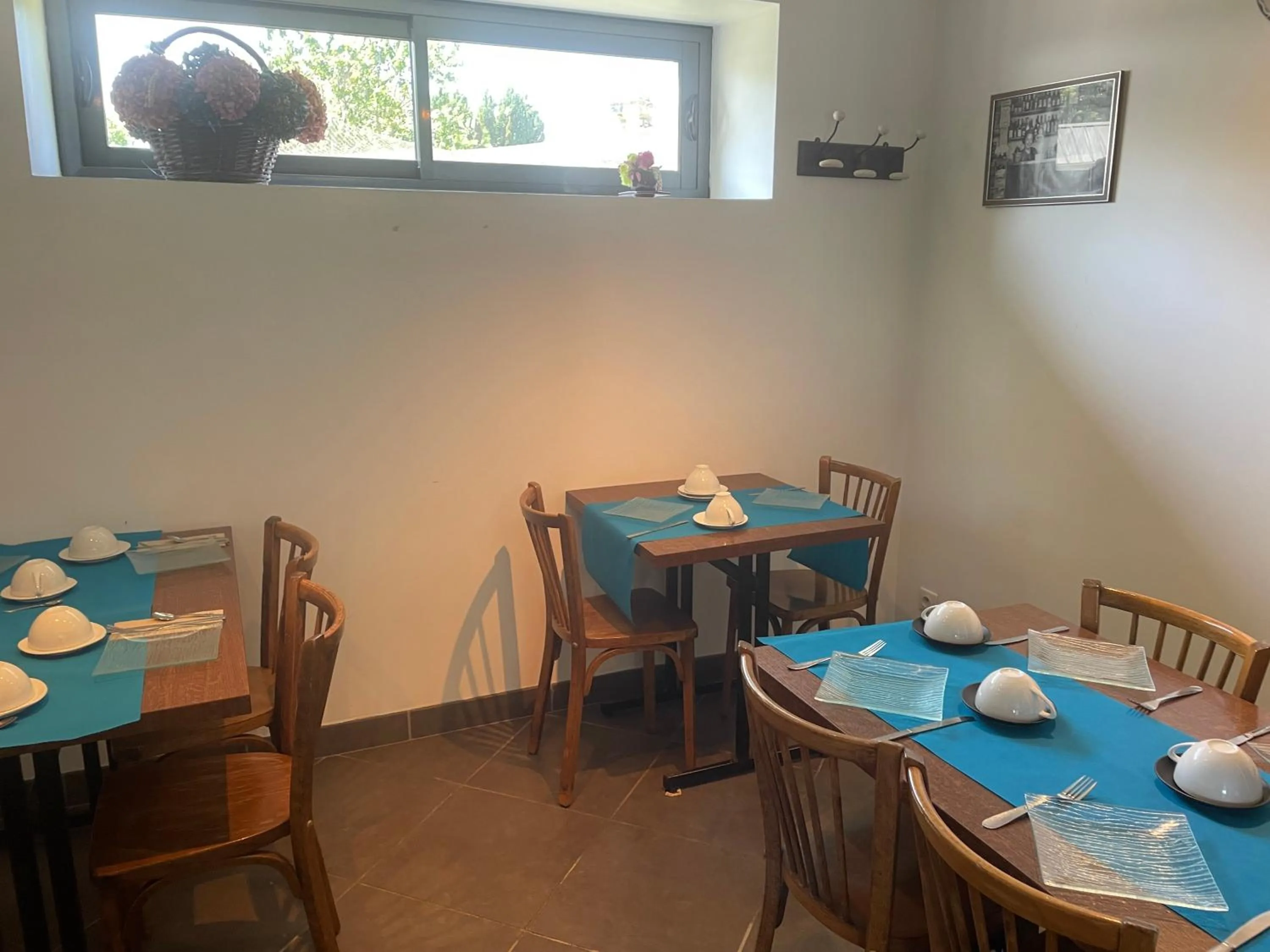 Breakfast in Le Bouthiry