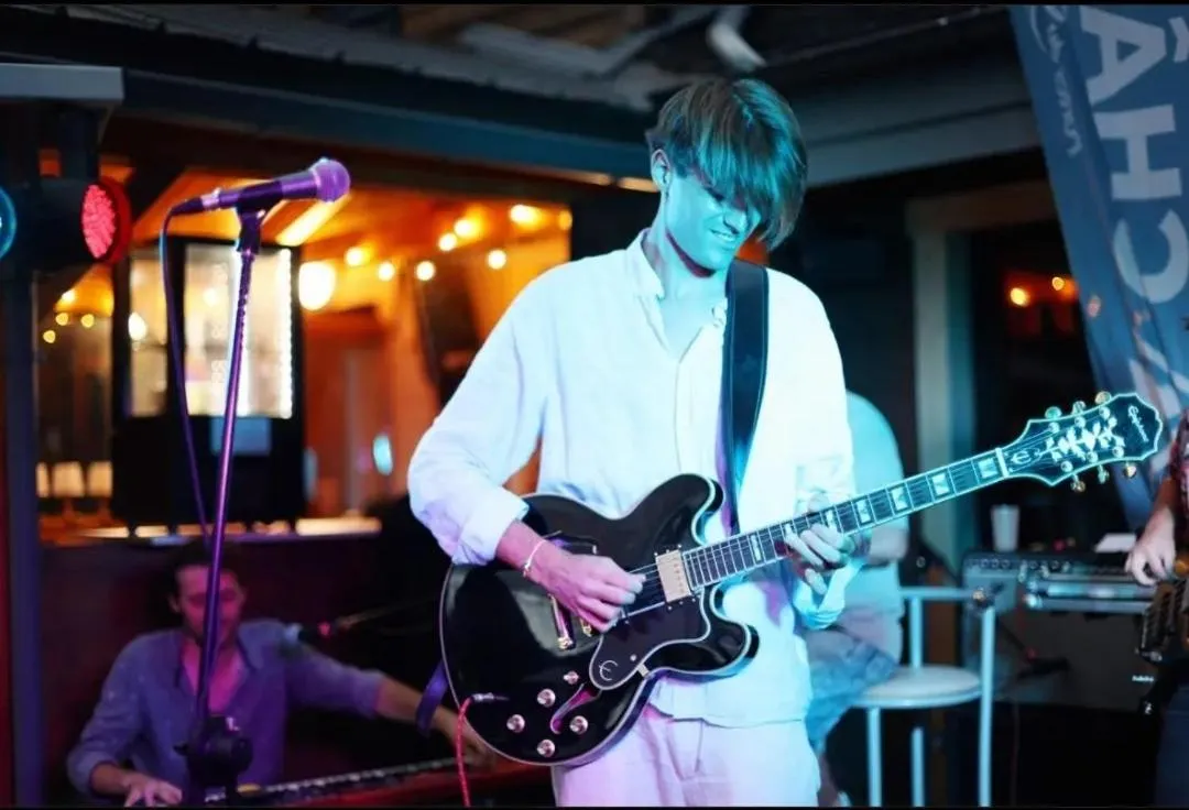 Evening entertainment in 1861 Châtel Hostel