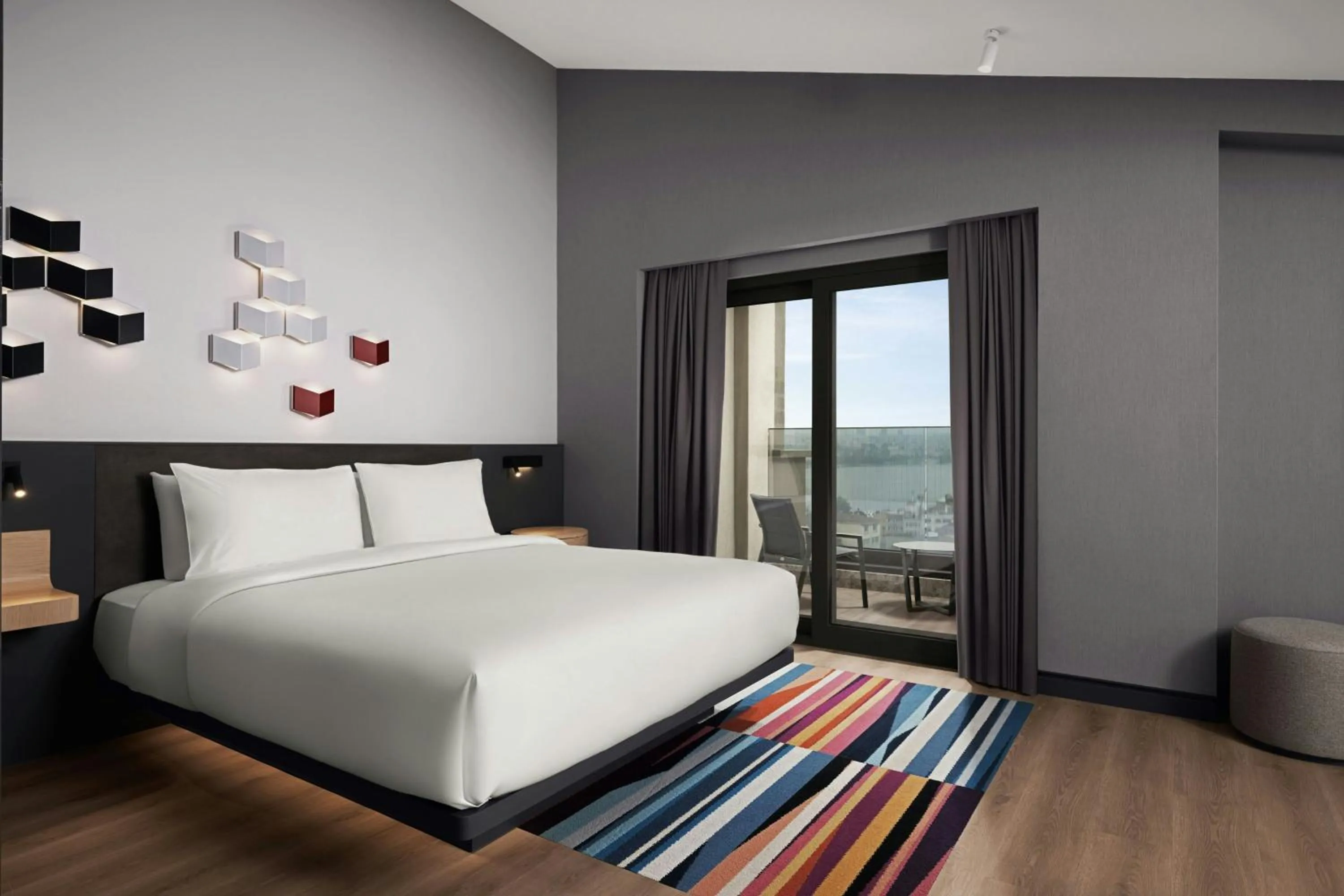 Swimming pool, Bed in Aloft Istanbul Karakoy