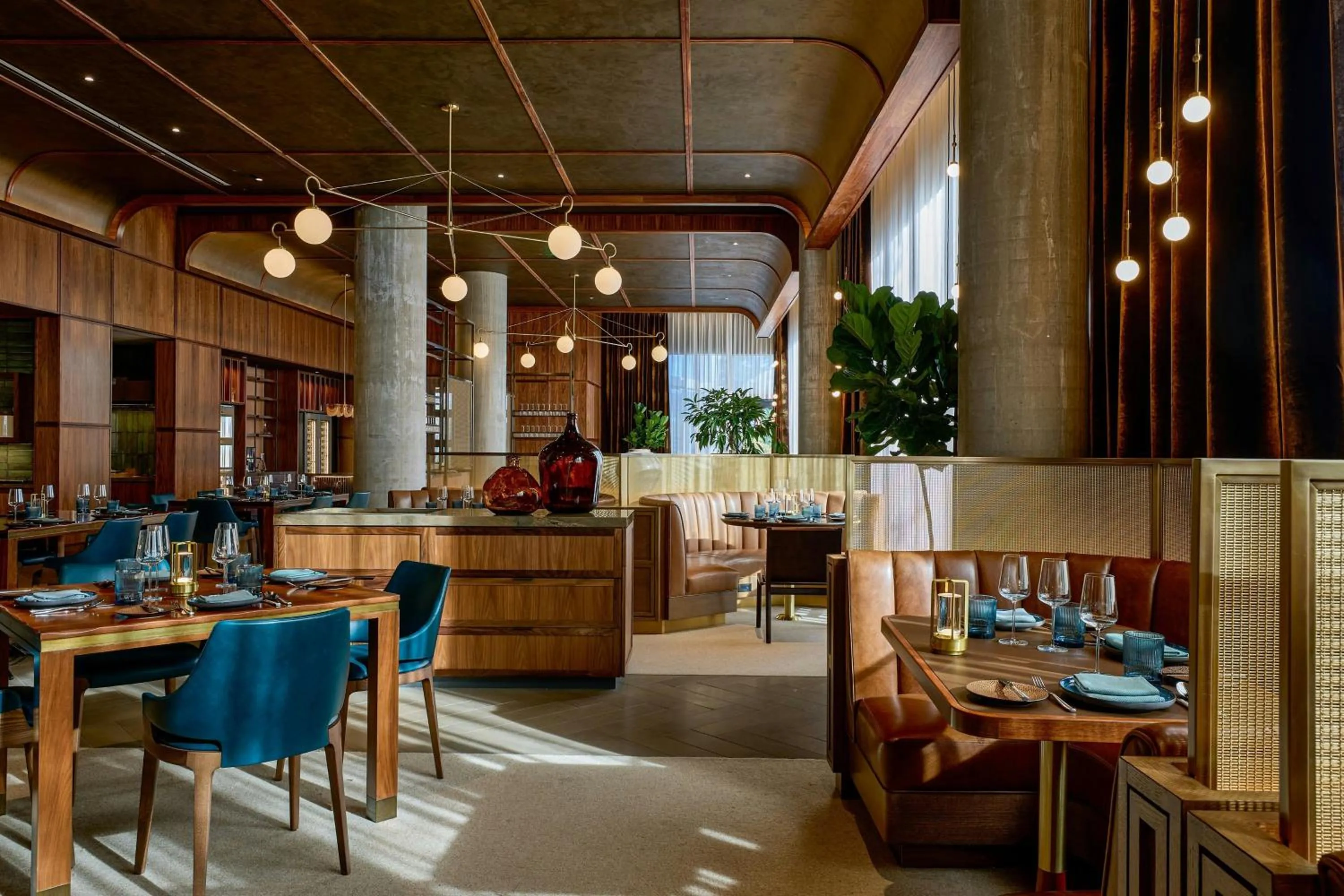 Restaurant/places to eat in JW Marriott Reston Station