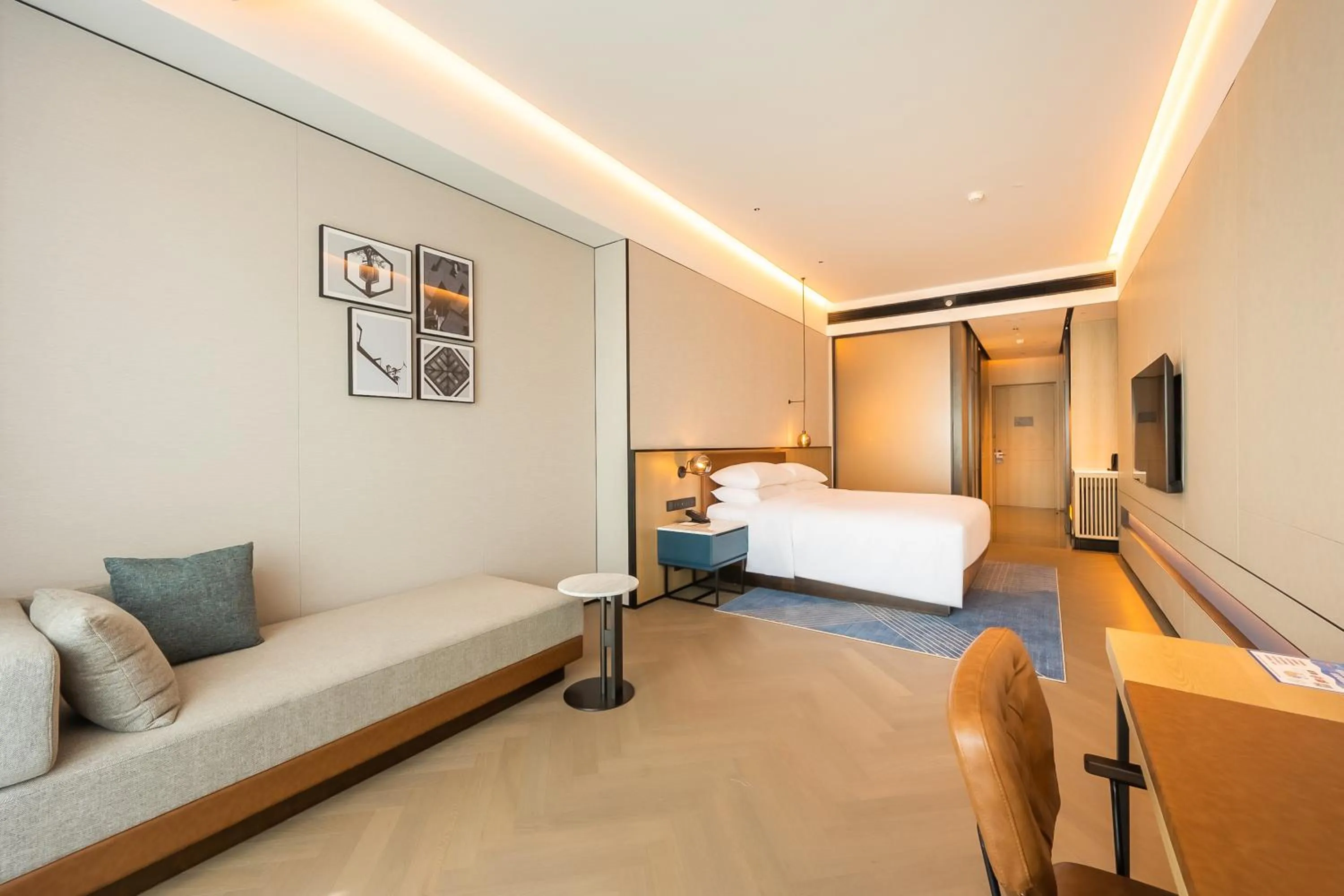 Bed in Four Points by Sheraton Suzhou Gusu
