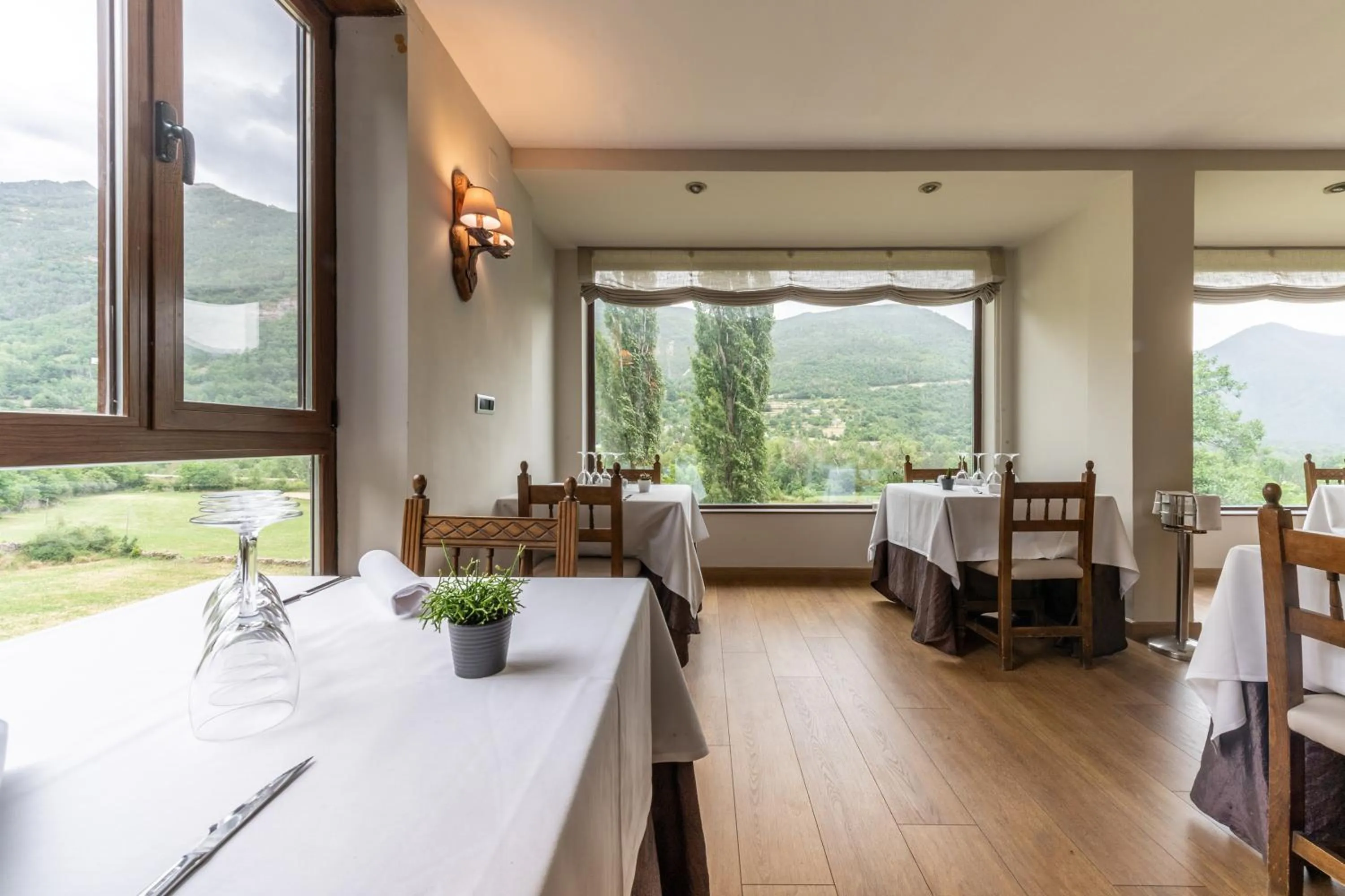 Restaurant/places to eat in Hotel de Montaña El Mirador