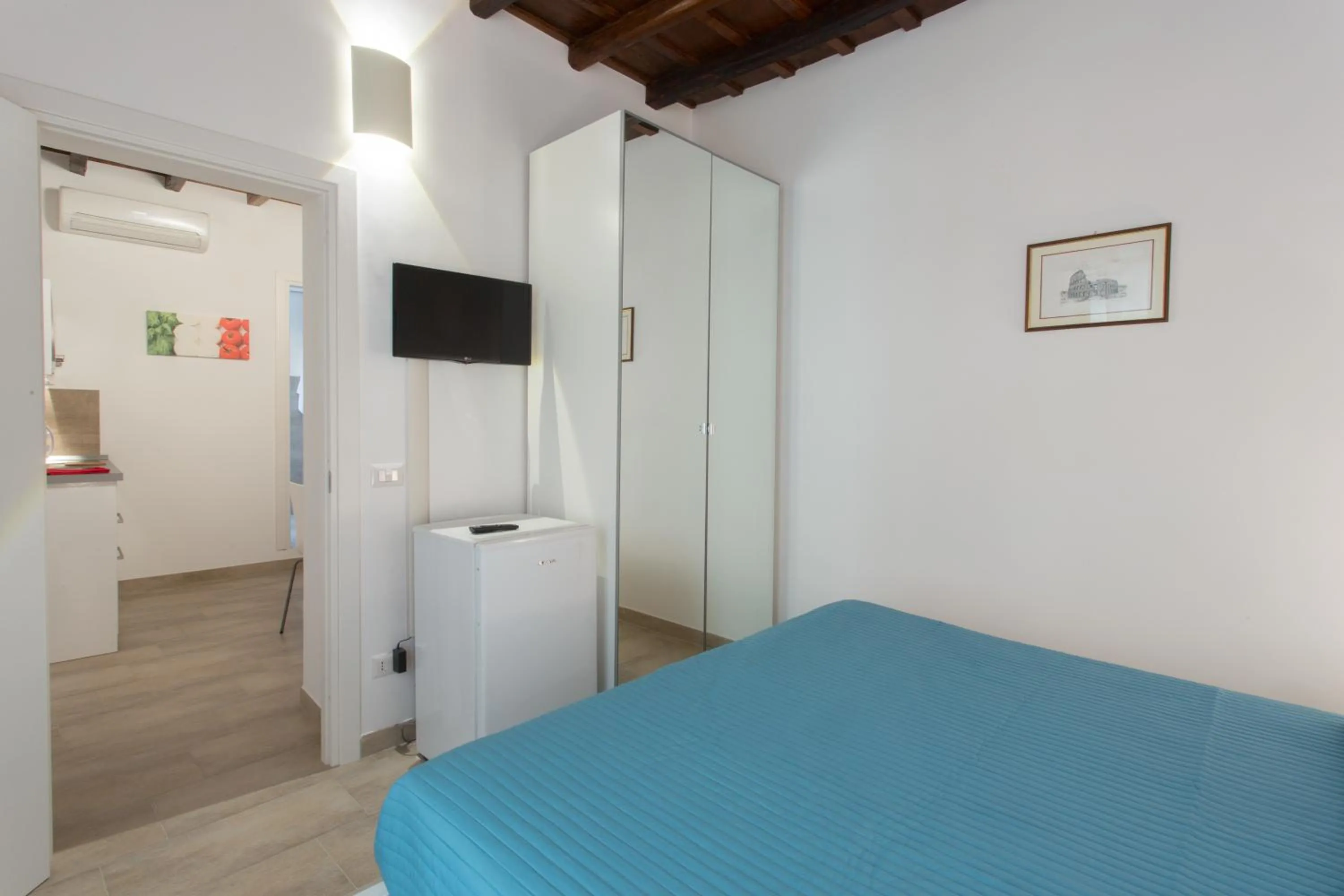 Photo of the whole room, Bed in Domenichino Luxury Home