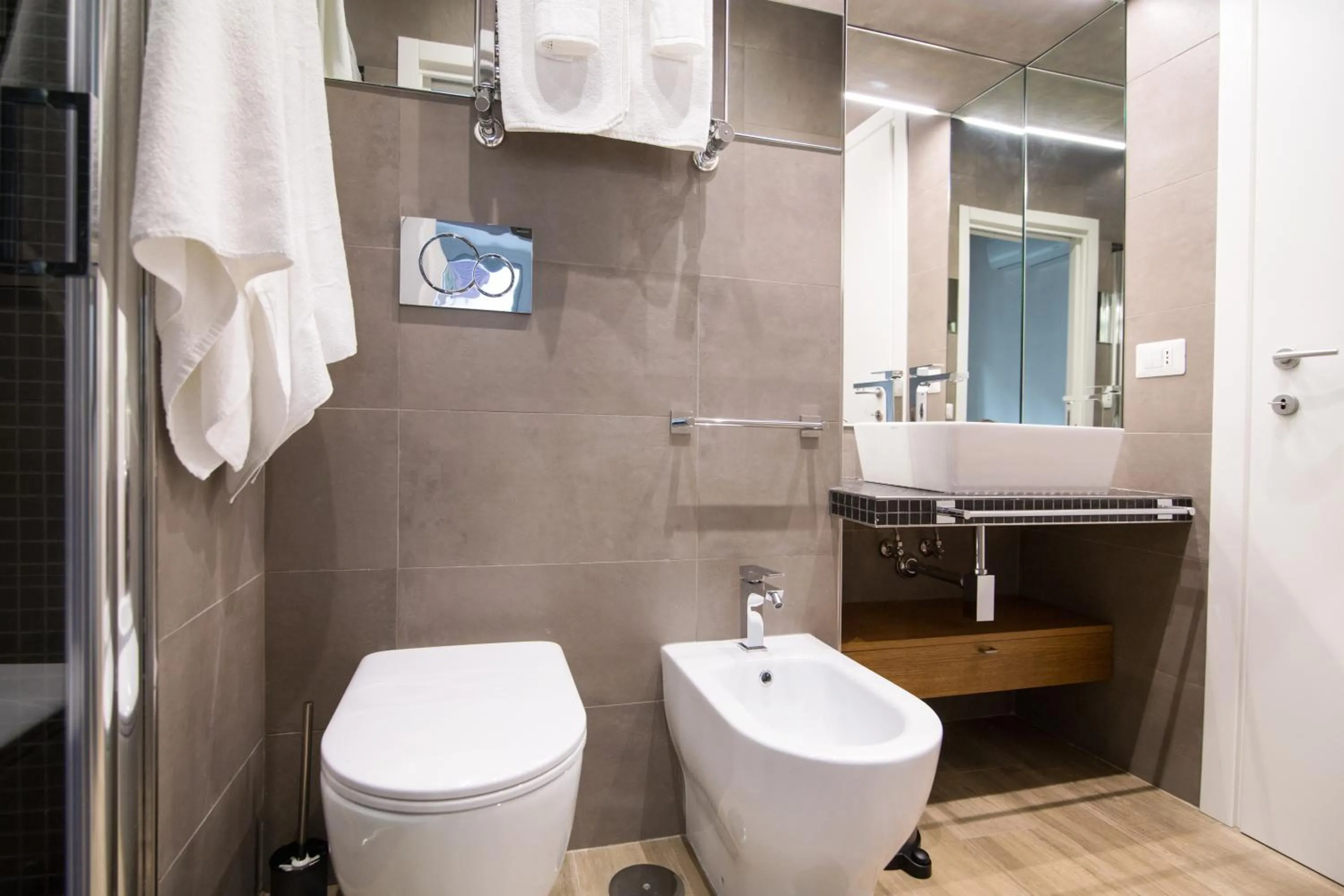 Domenichino Luxury Home