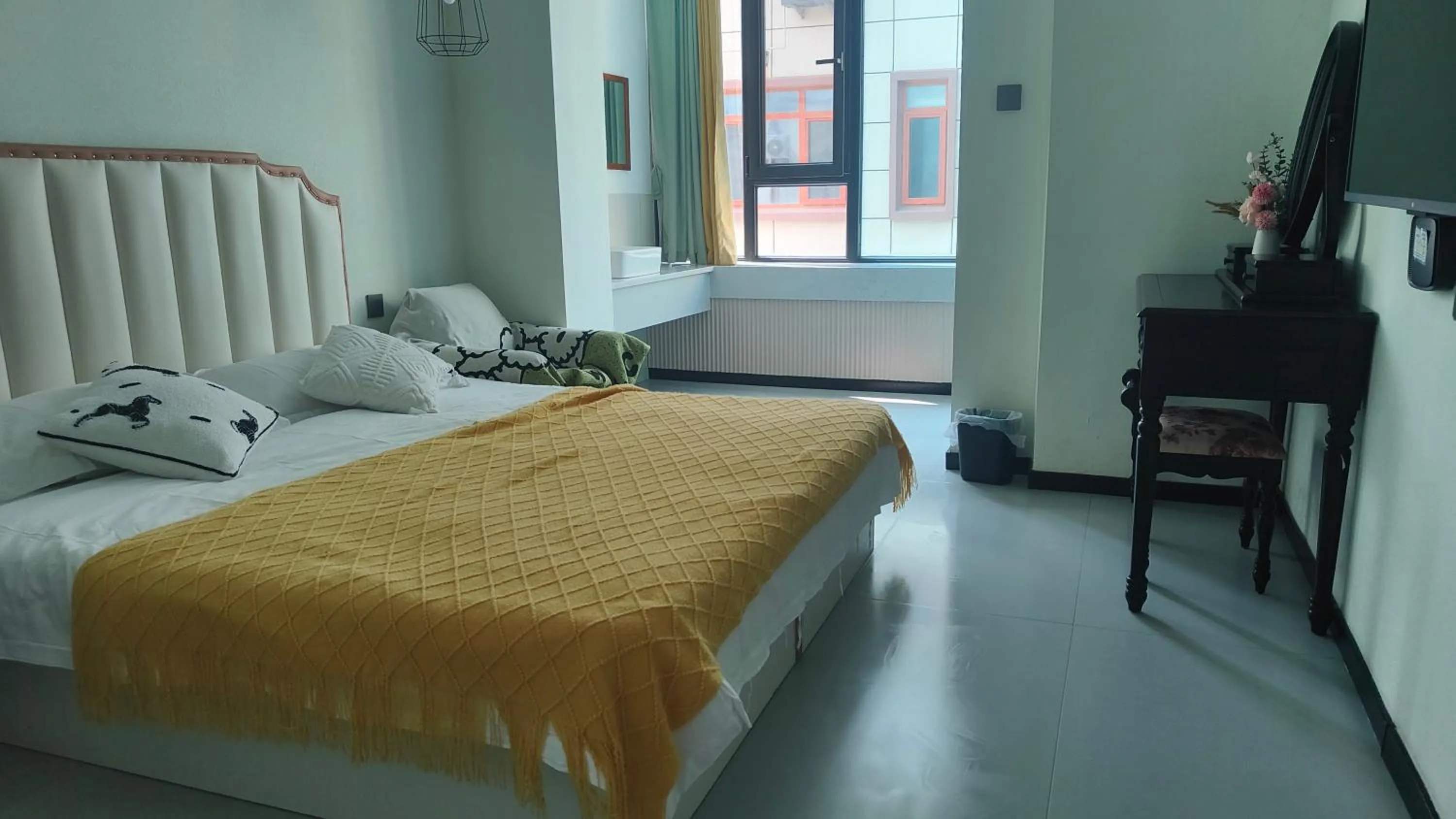 Bed in July Inn Weihai