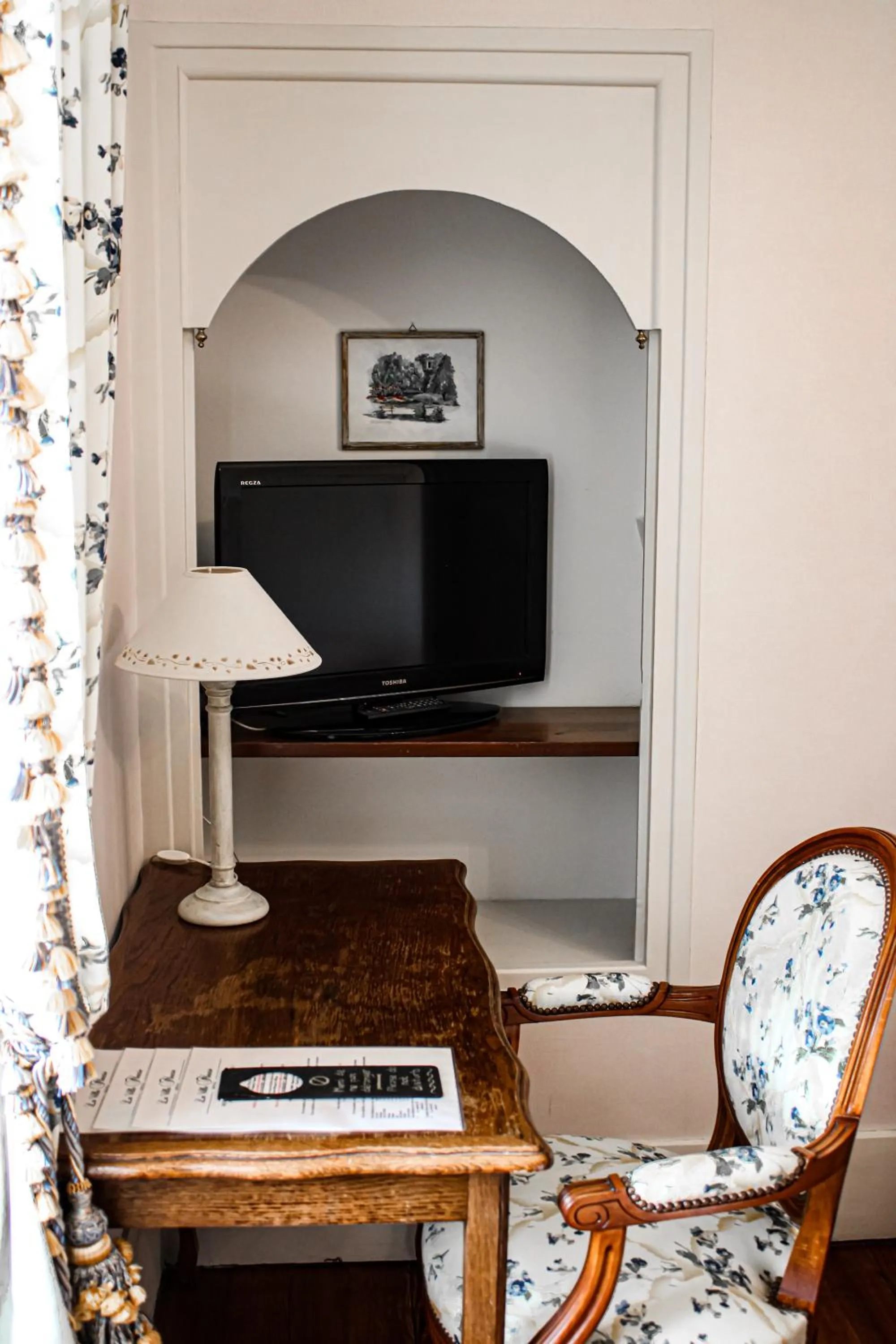 Bedroom in Hotel La Villa Fleurie