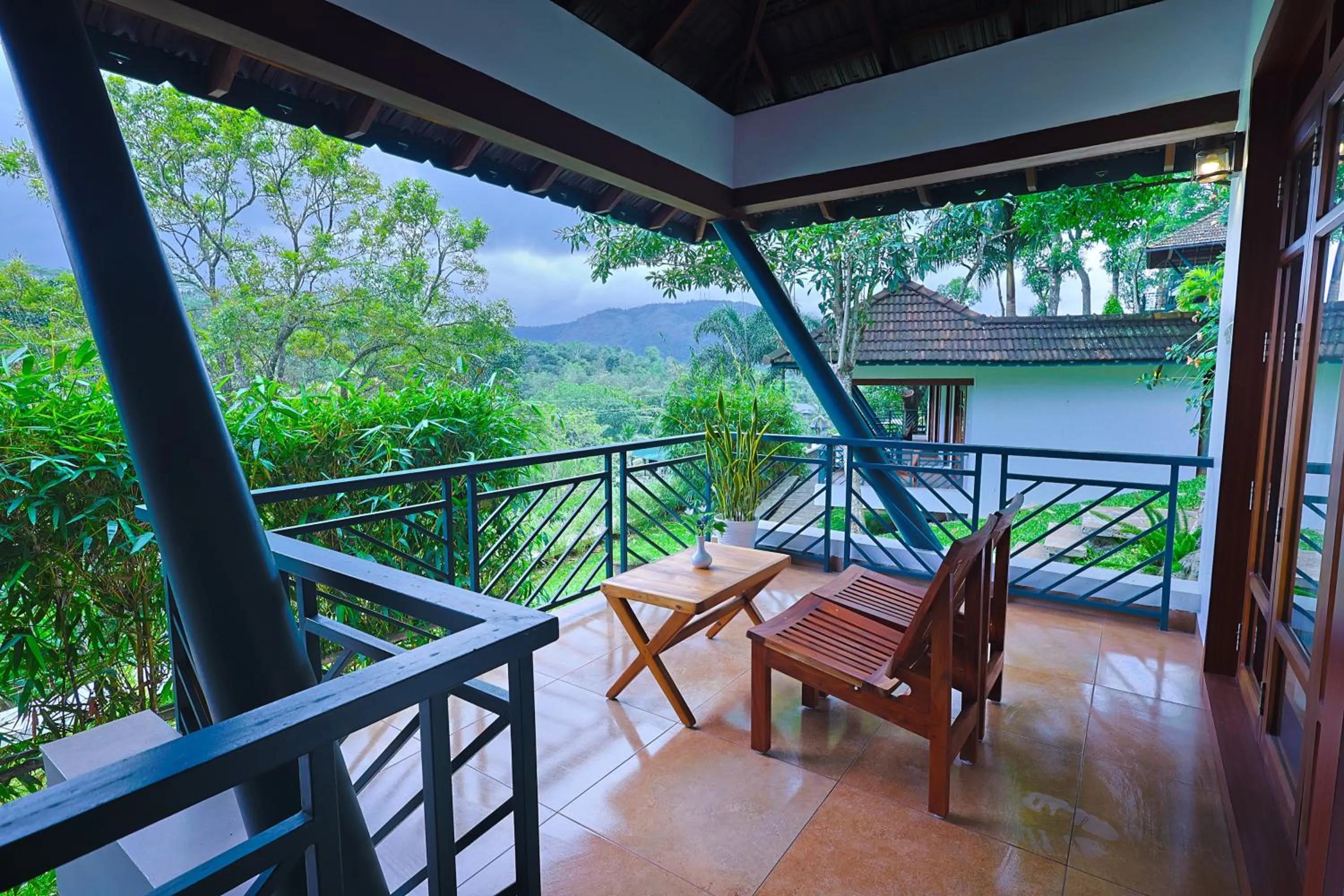 Balcony/Terrace in Forest Canopy Thekkady