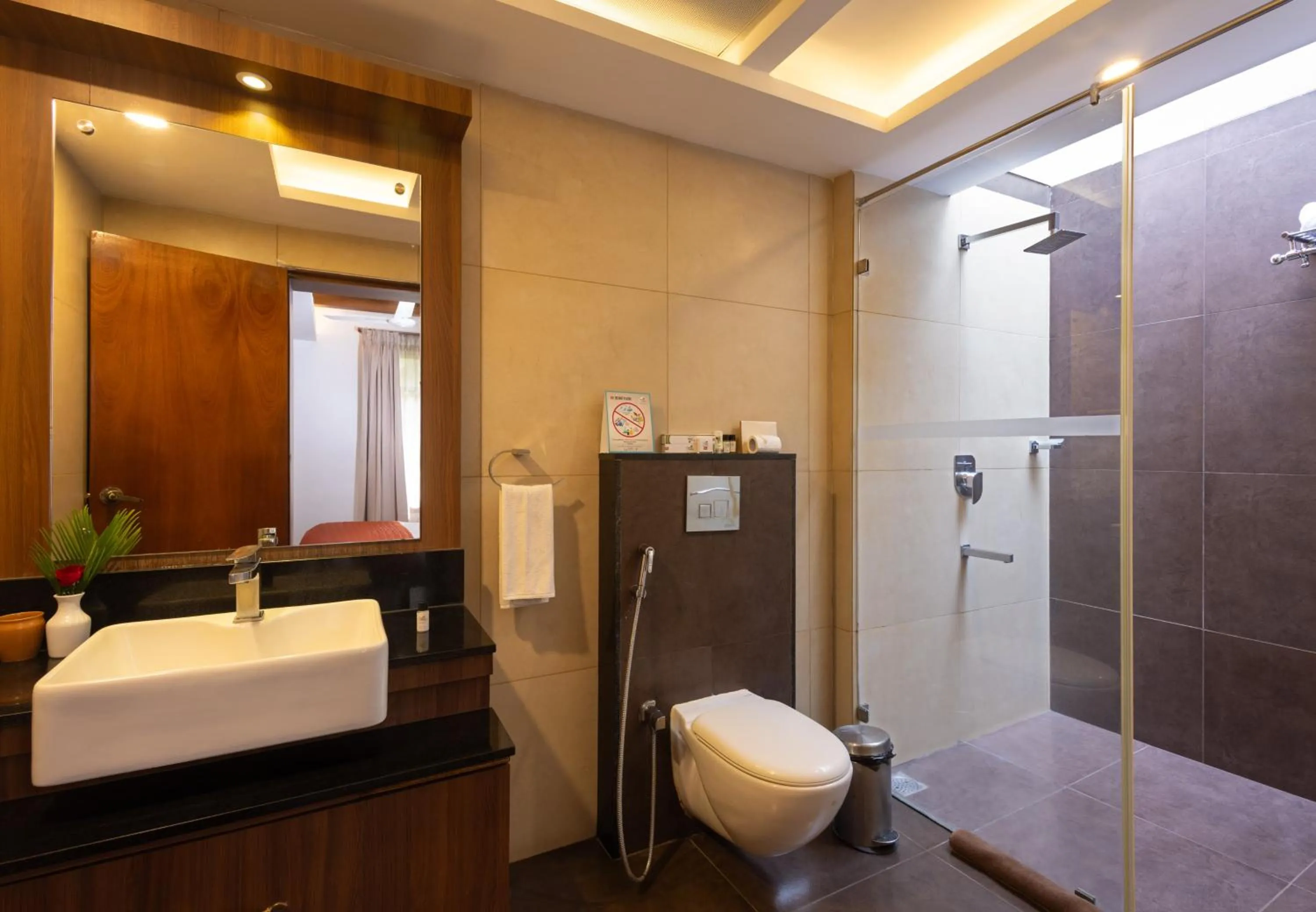 Shower in Forest Canopy Thekkady