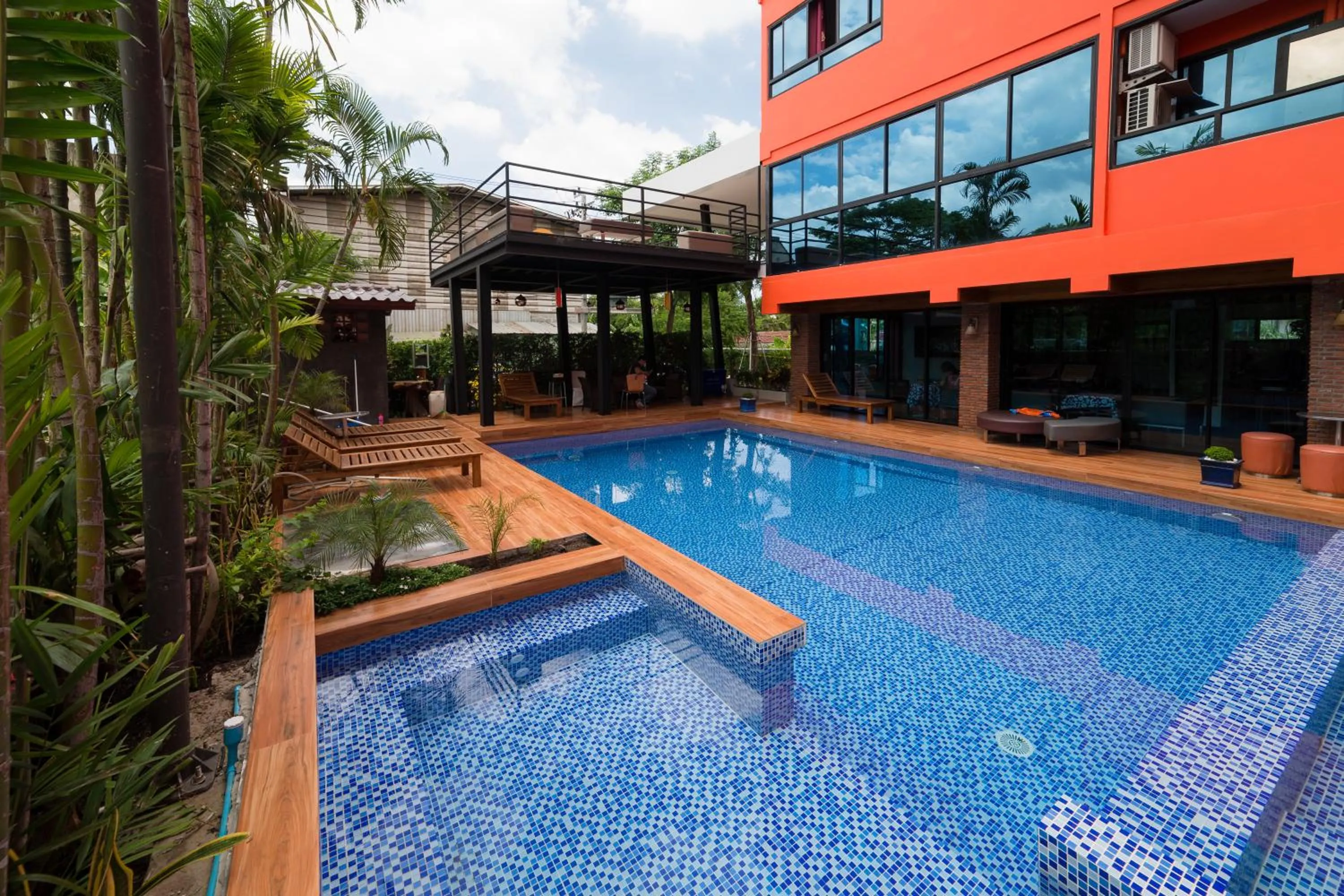Swimming pool in Thongtara House Boutique Srinakarin