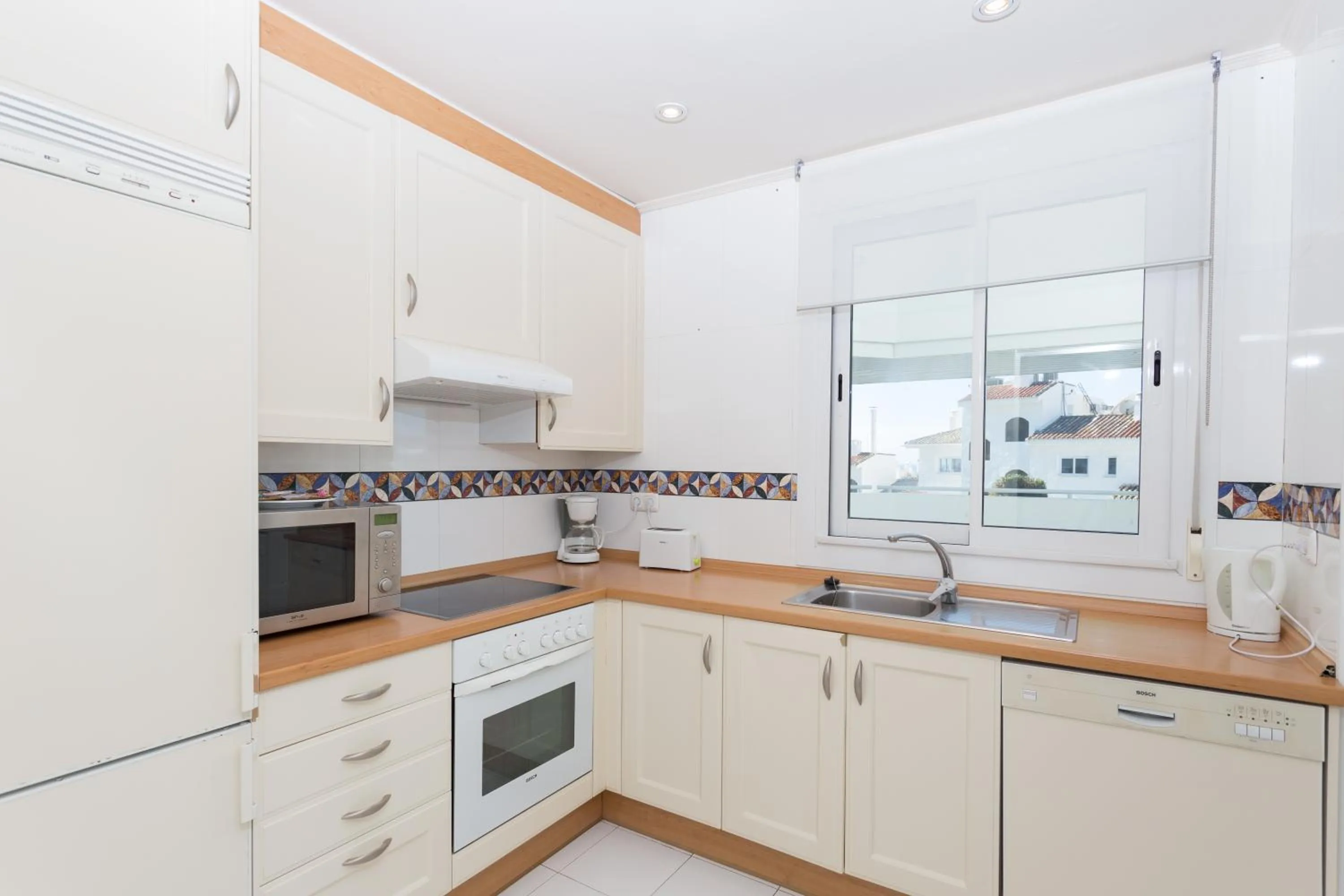 kitchen in Coral Beach Aparthotel