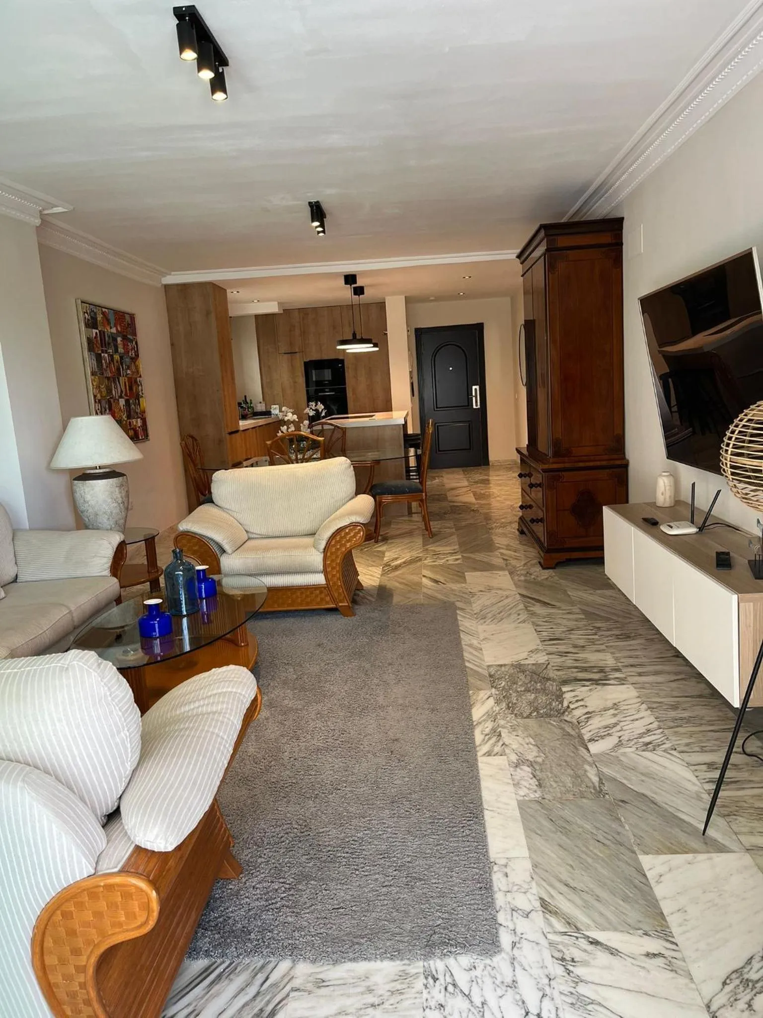 Living room in Coral Beach Aparthotel