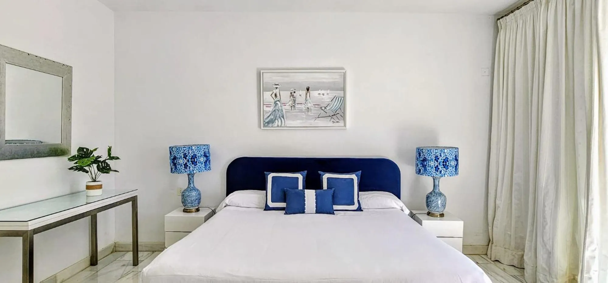 Bedroom, Bed in Coral Beach Aparthotel