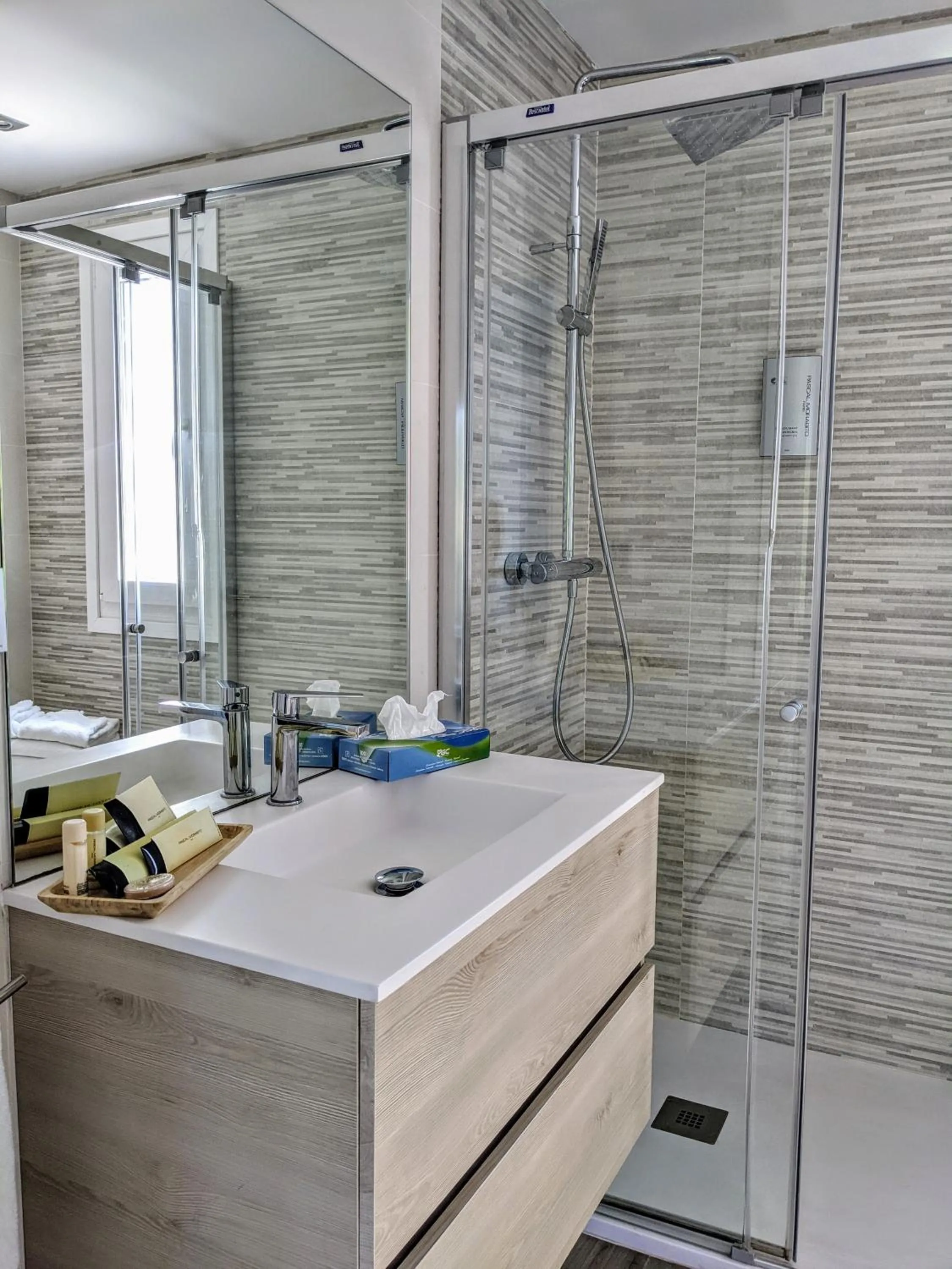 Bathroom in Coral Beach Aparthotel