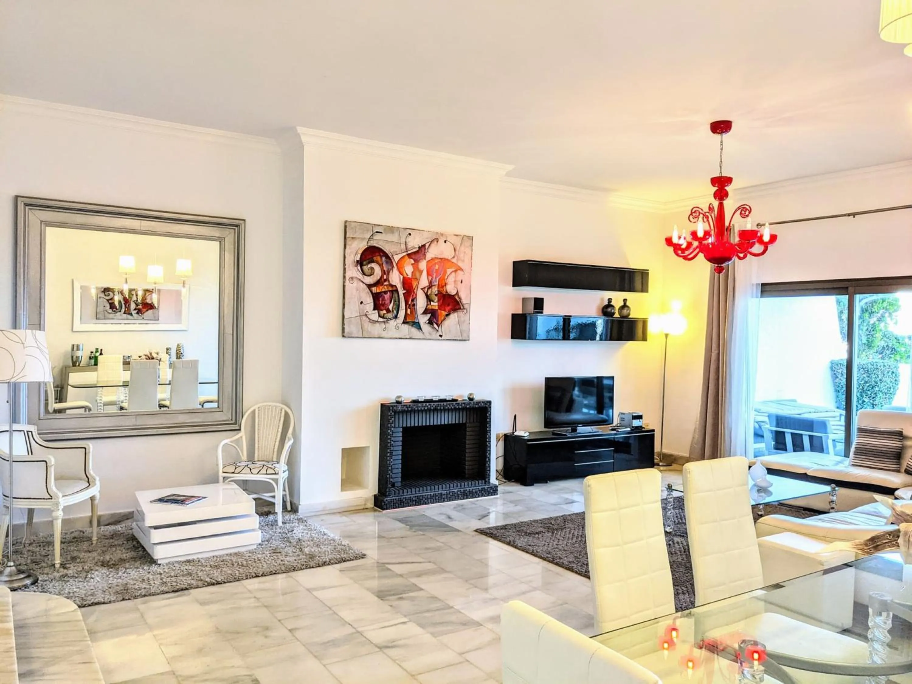 Living room in Coral Beach Aparthotel