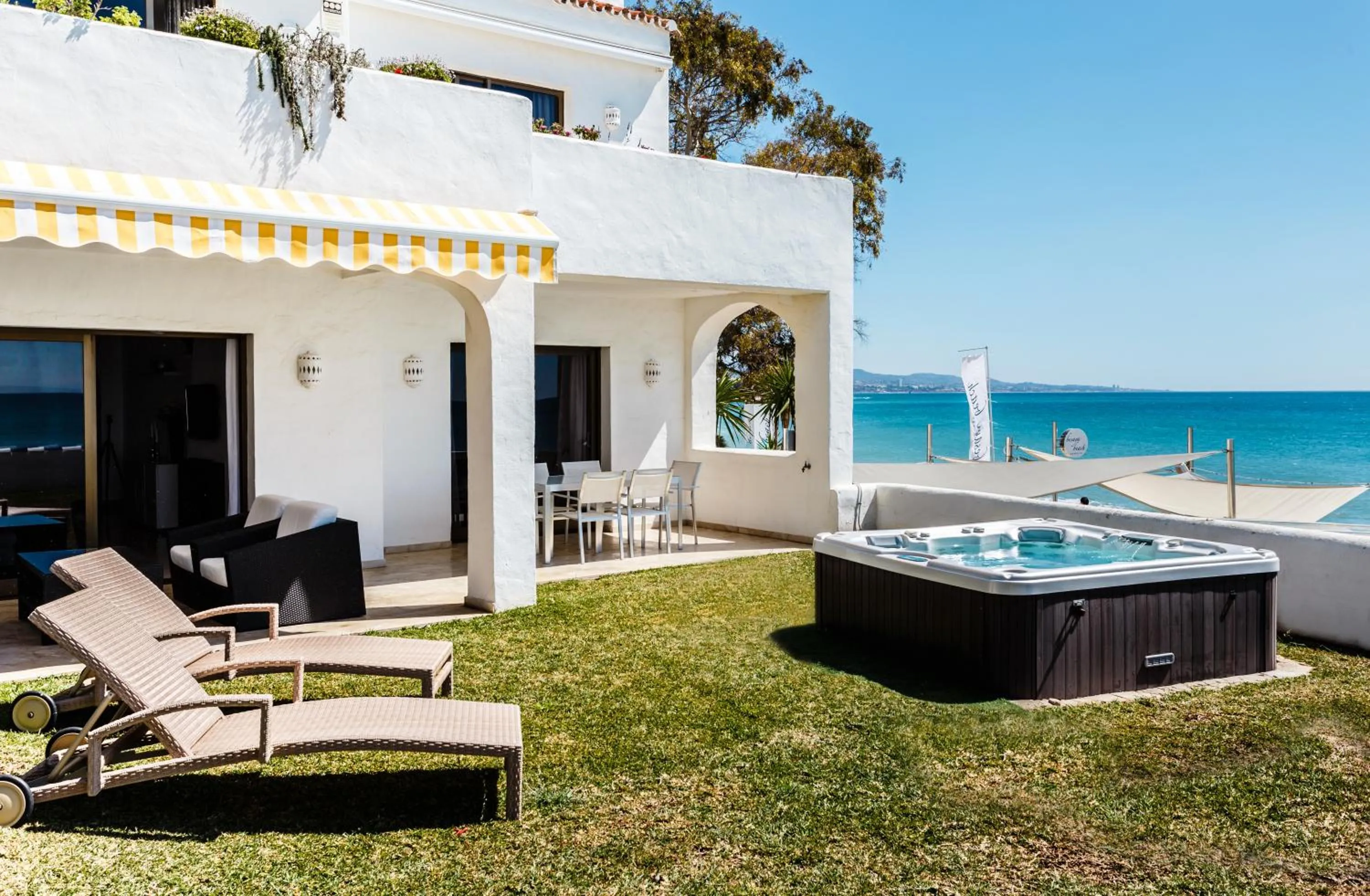 Balcony/Terrace in Coral Beach Aparthotel