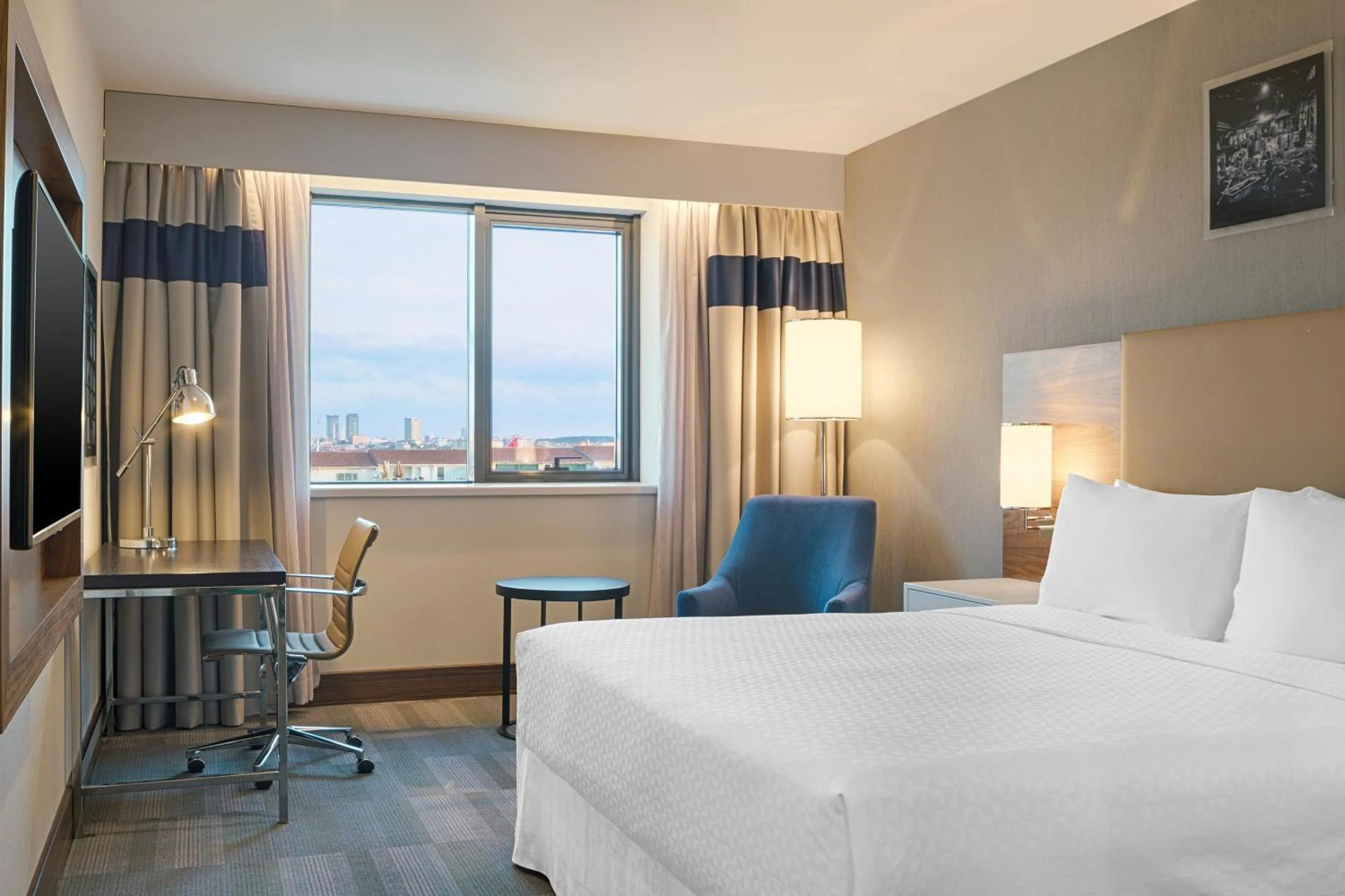 On site, Bed in Bof Hotels Business