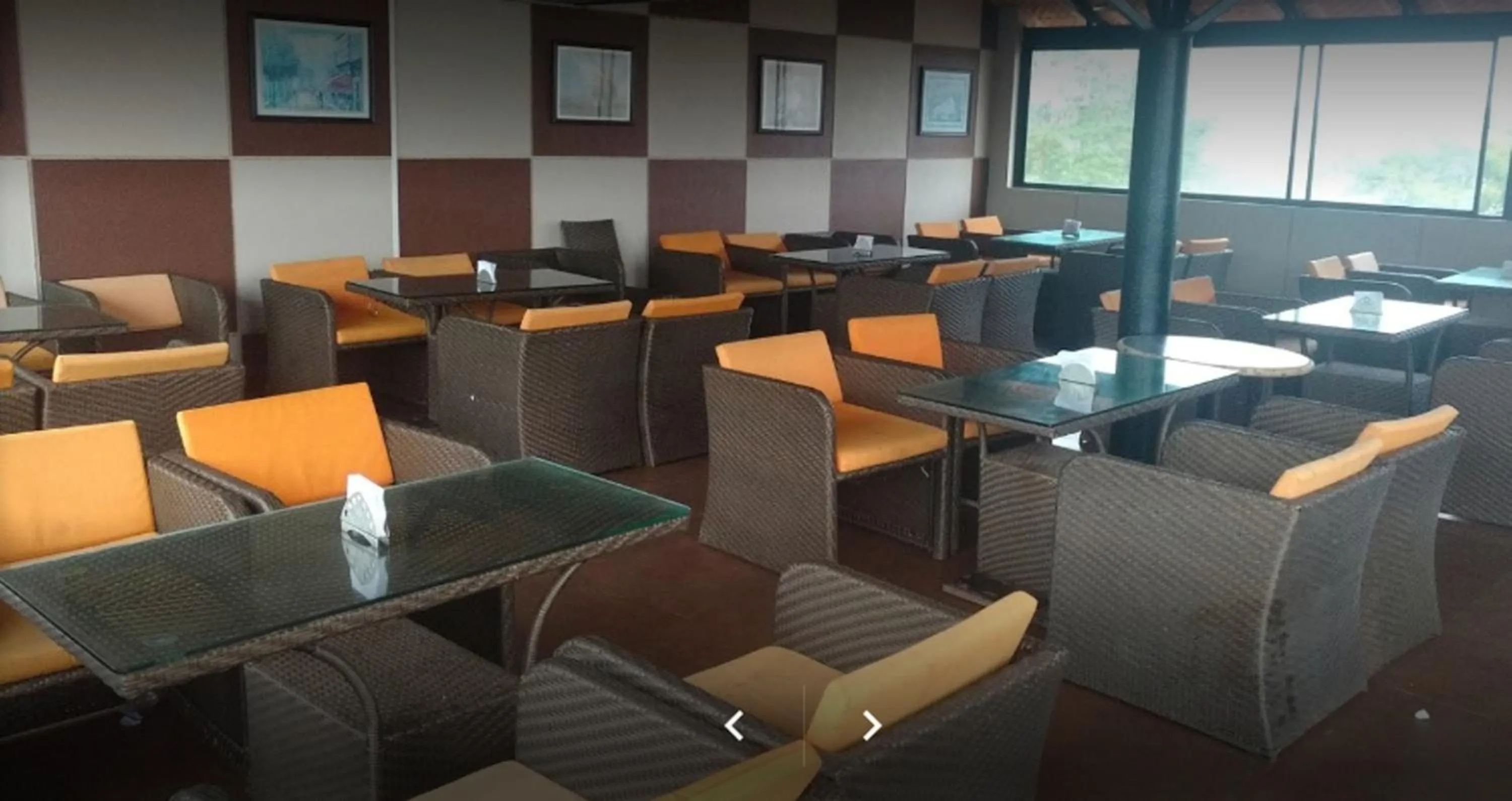 Restaurant/places to eat in Cotton County Club and Resort