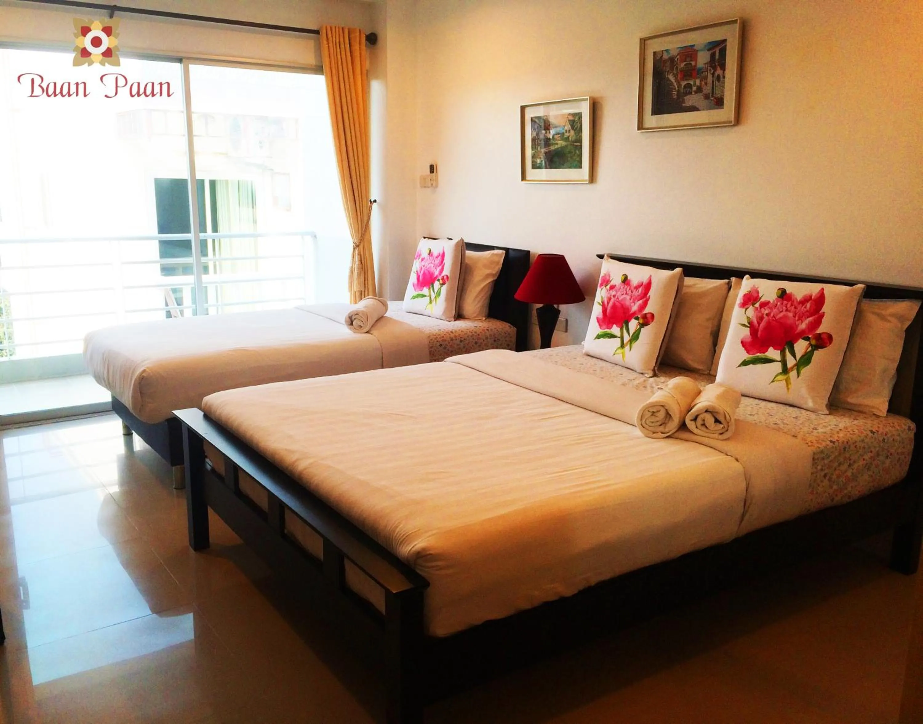 Photo of the whole room, Bed in Baan Paan Hua Hin