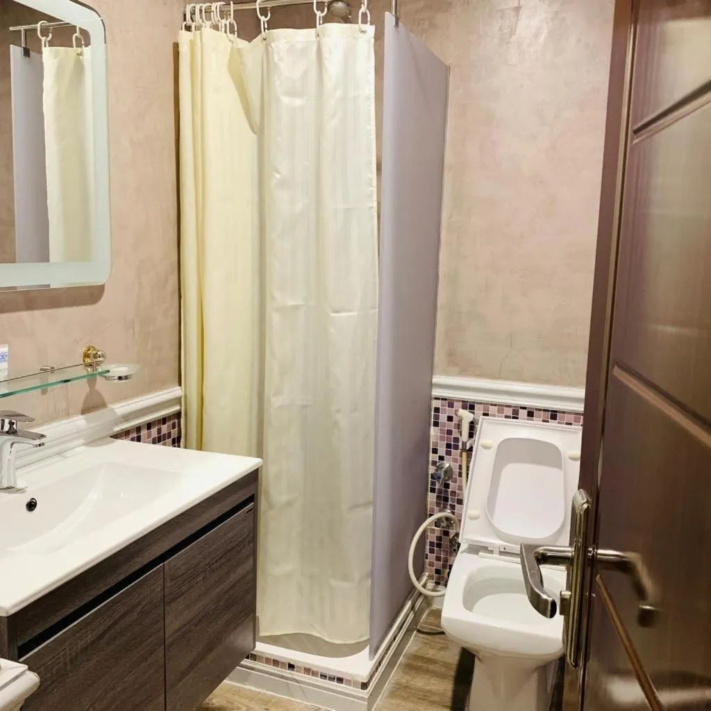 Bathroom in Ezdan Residence