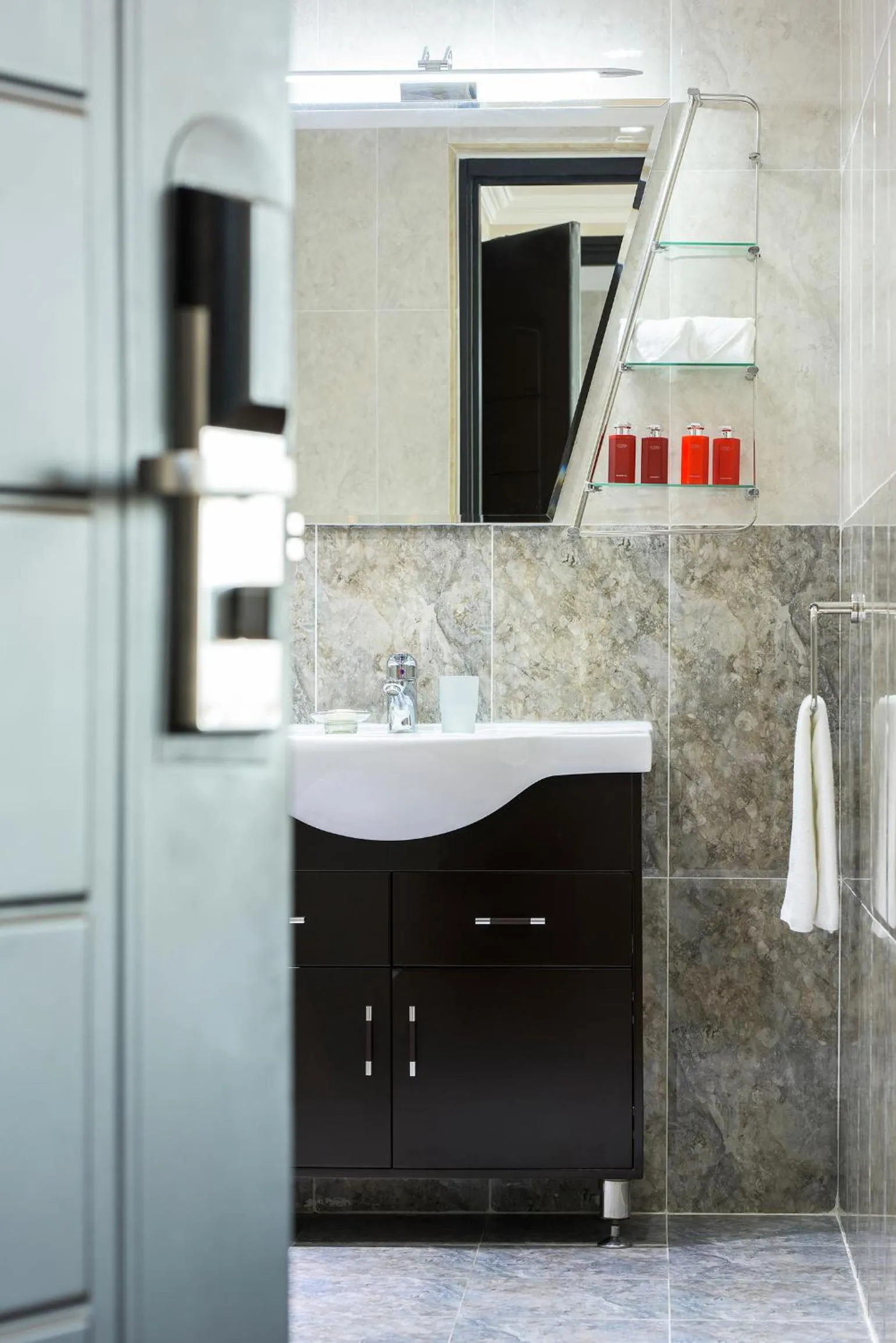 Bathroom in Ezdan Residence