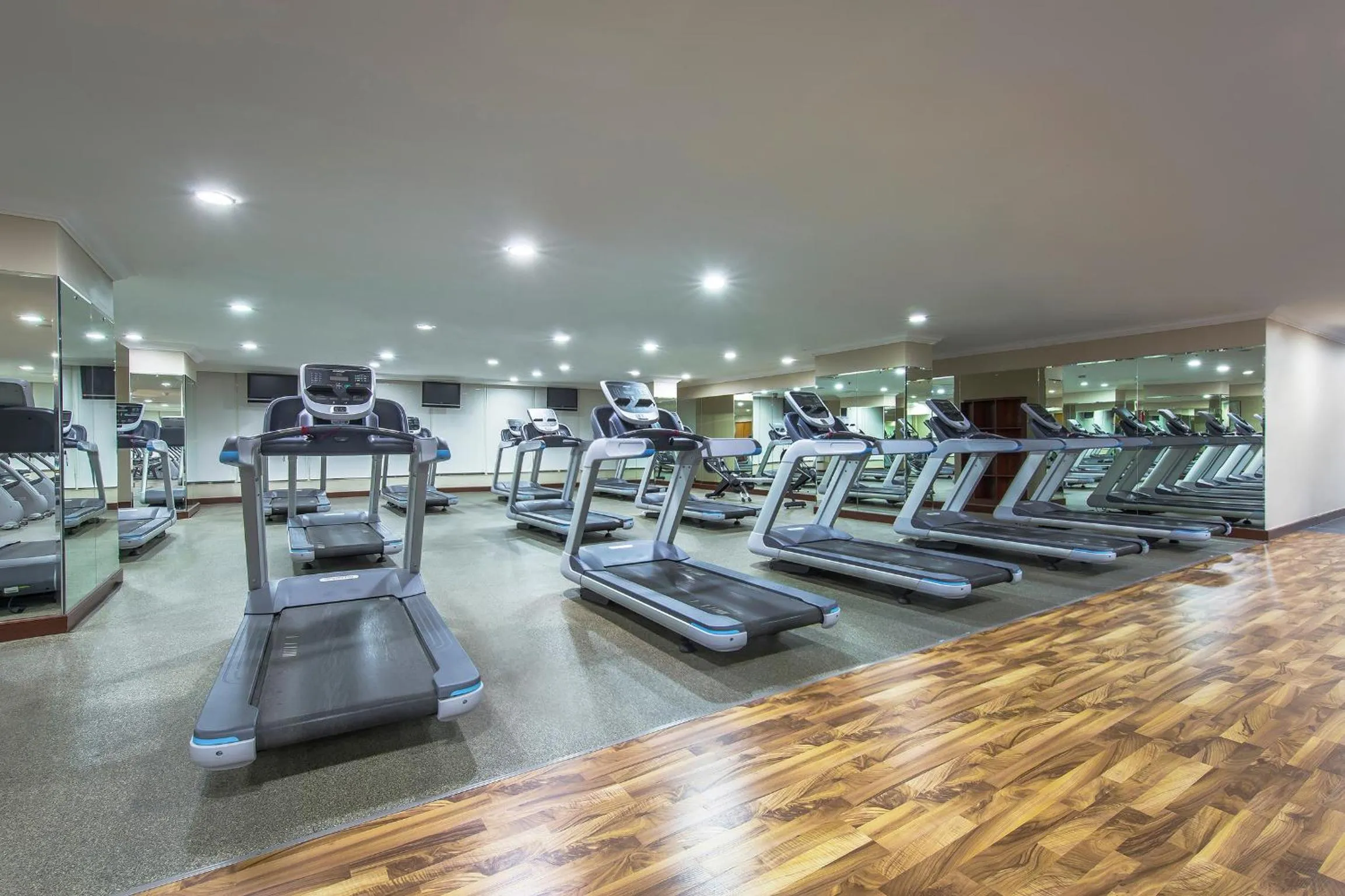 Fitness centre/facilities in Ezdan Residence