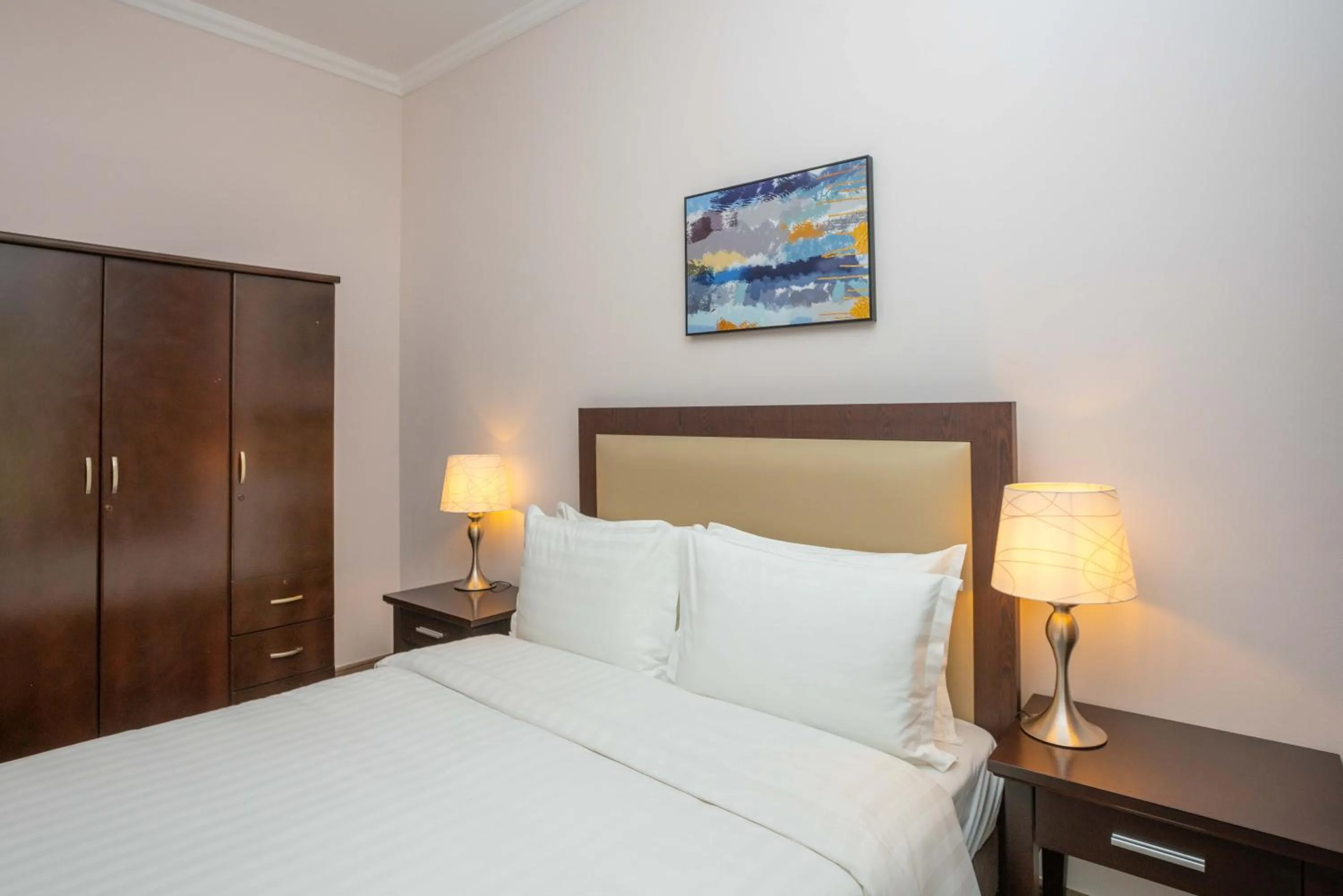 Bedroom, Bed in Ezdan Residence