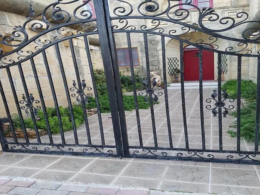 Facade/entrance in Ta' Karkar Villa Bed and Breakfast
