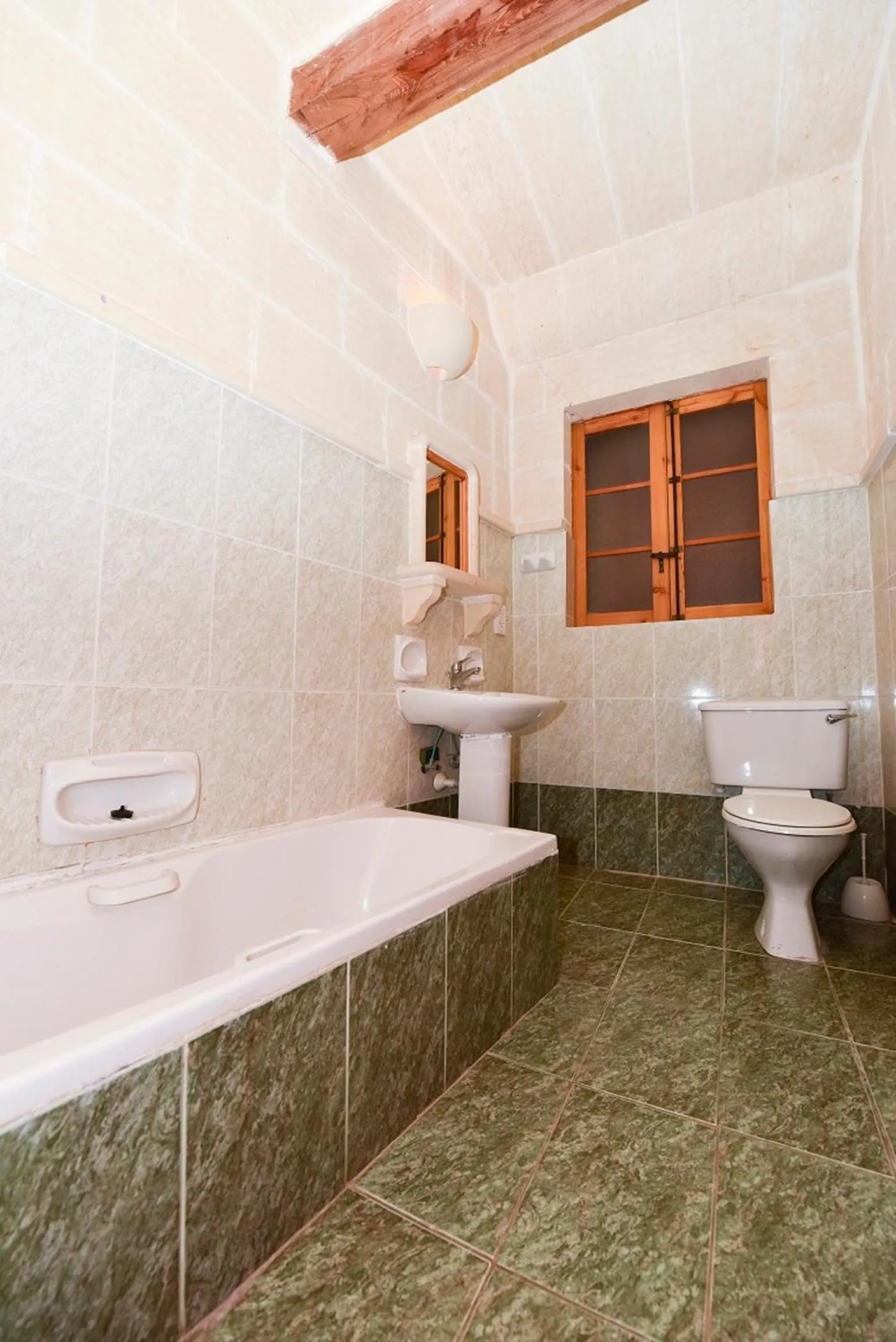 Bathroom in Ta' Karkar Villa Bed and Breakfast