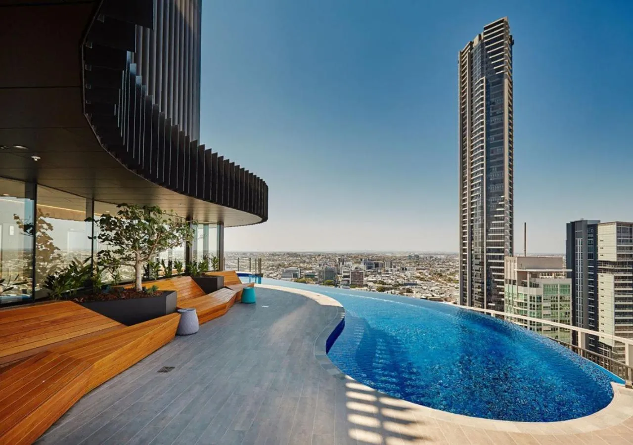 Swimming pool in Spire Residences by CLLIX