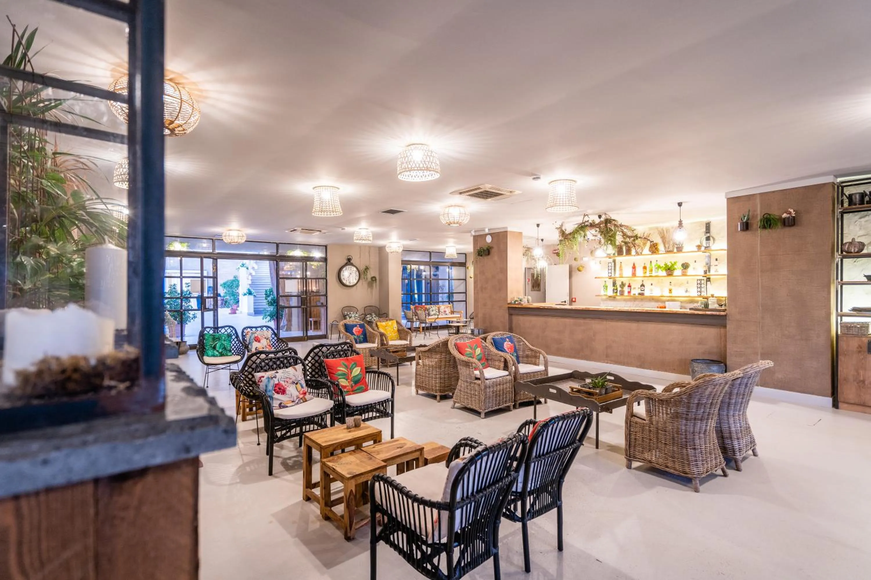 Lounge or bar in Capo Peloro Hotel