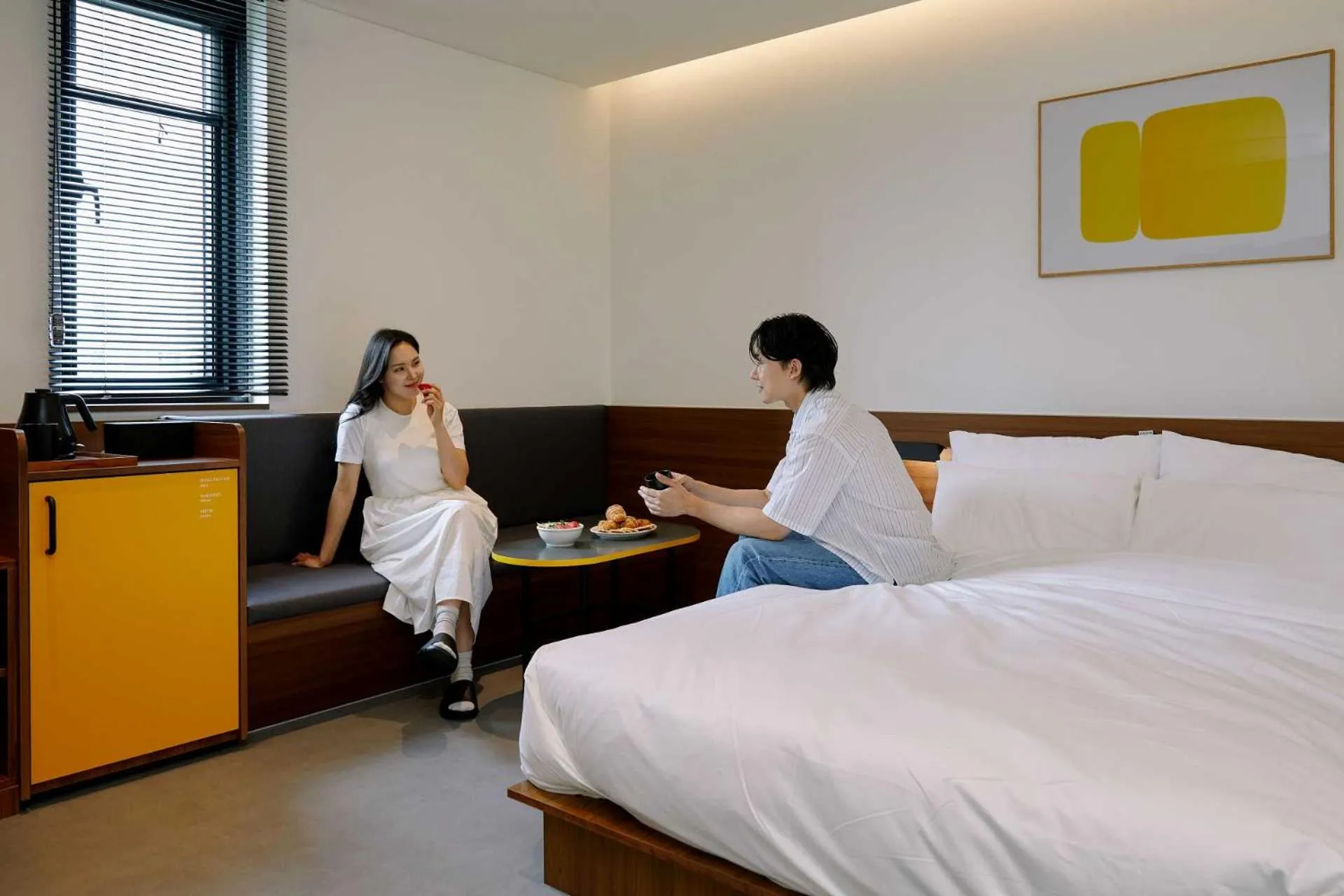 Photo of the whole room, Bed in Moor Hotel Mokpo By Anook