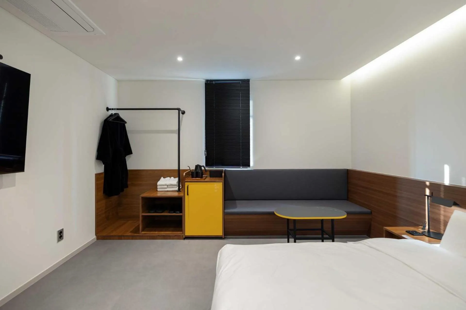 Coffee/tea facilities, Bed in Moor Hotel Mokpo By Anook