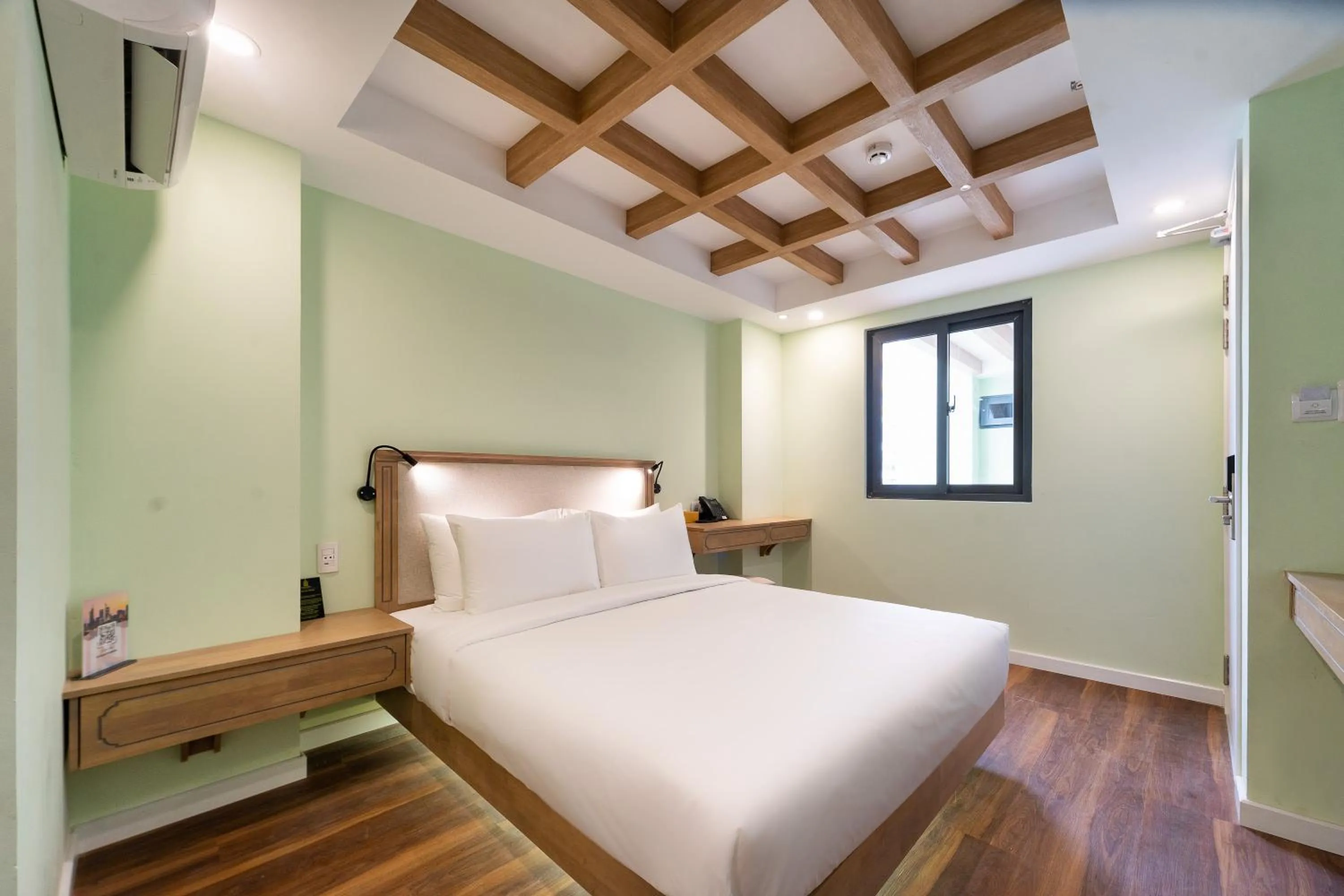 Bedroom, Bed in Nicecy Hotel - Trương Quyền