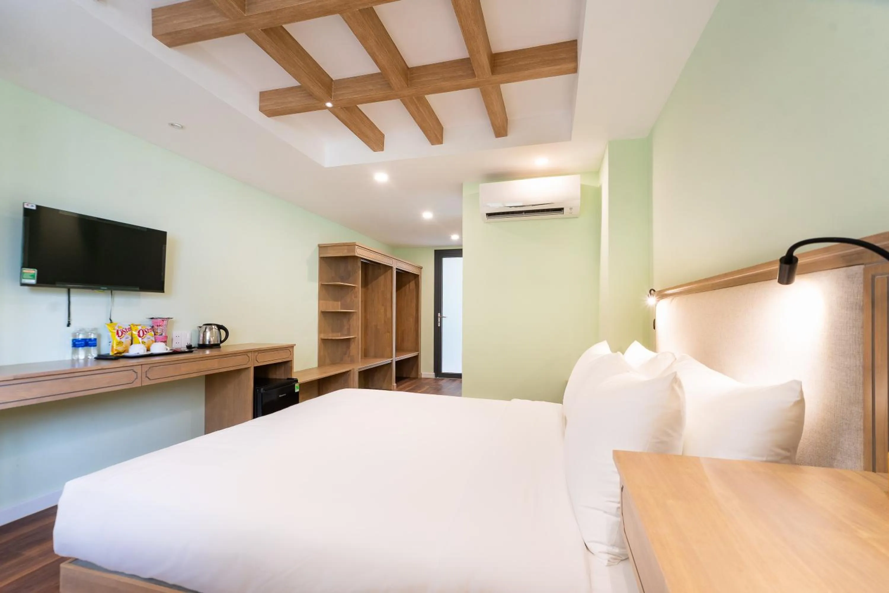 Bedroom, Bed in Nicecy Hotel - Trương Quyền