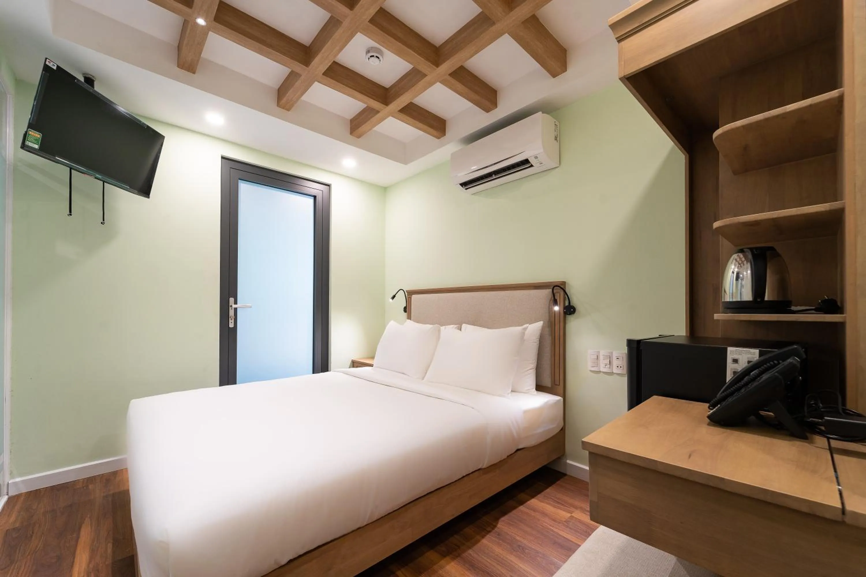 Photo of the whole room, Bed in Nicecy Hotel - Trương Quyền