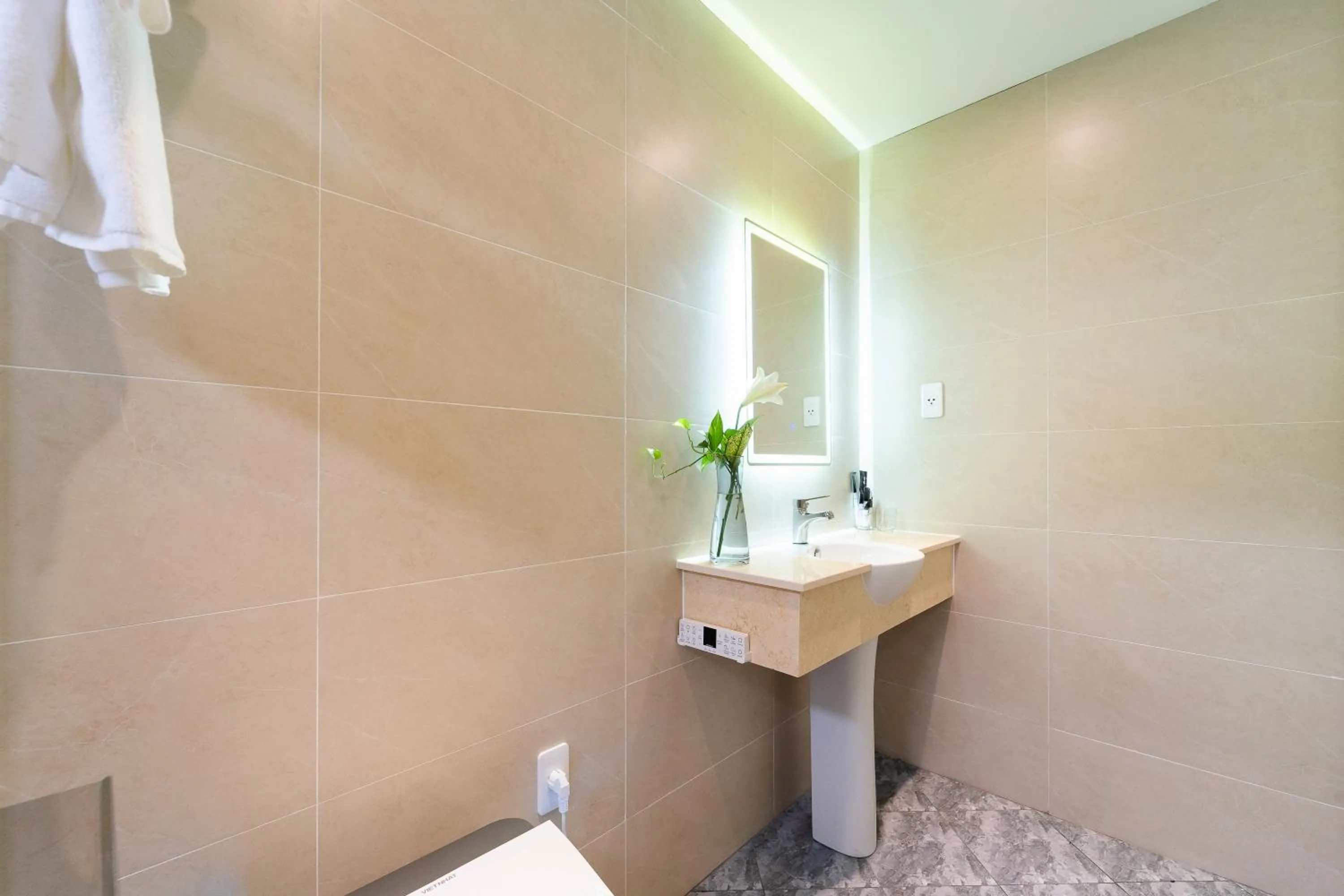 Toilet in Nicecy Hotel - Trương Quyền