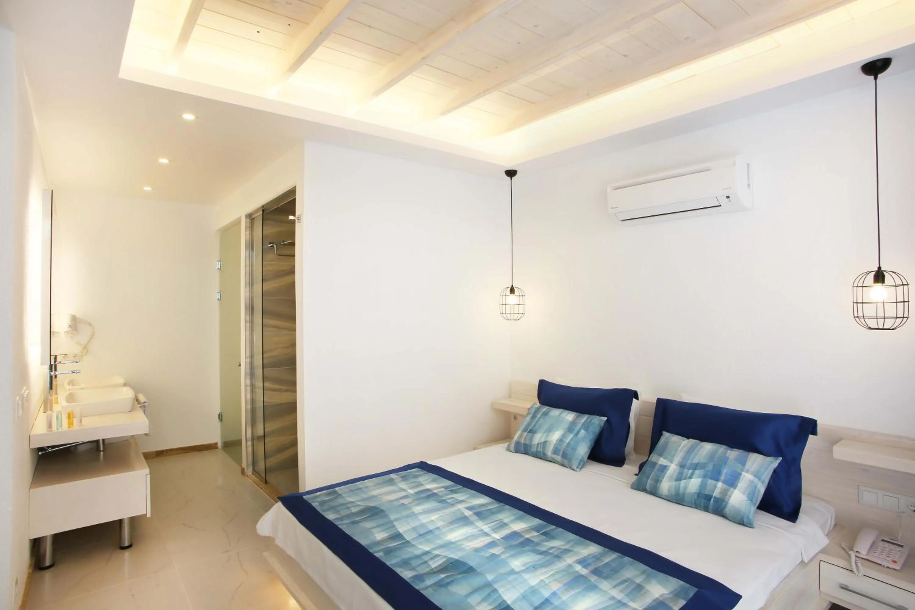 Bedroom in Nur Beach Hotel