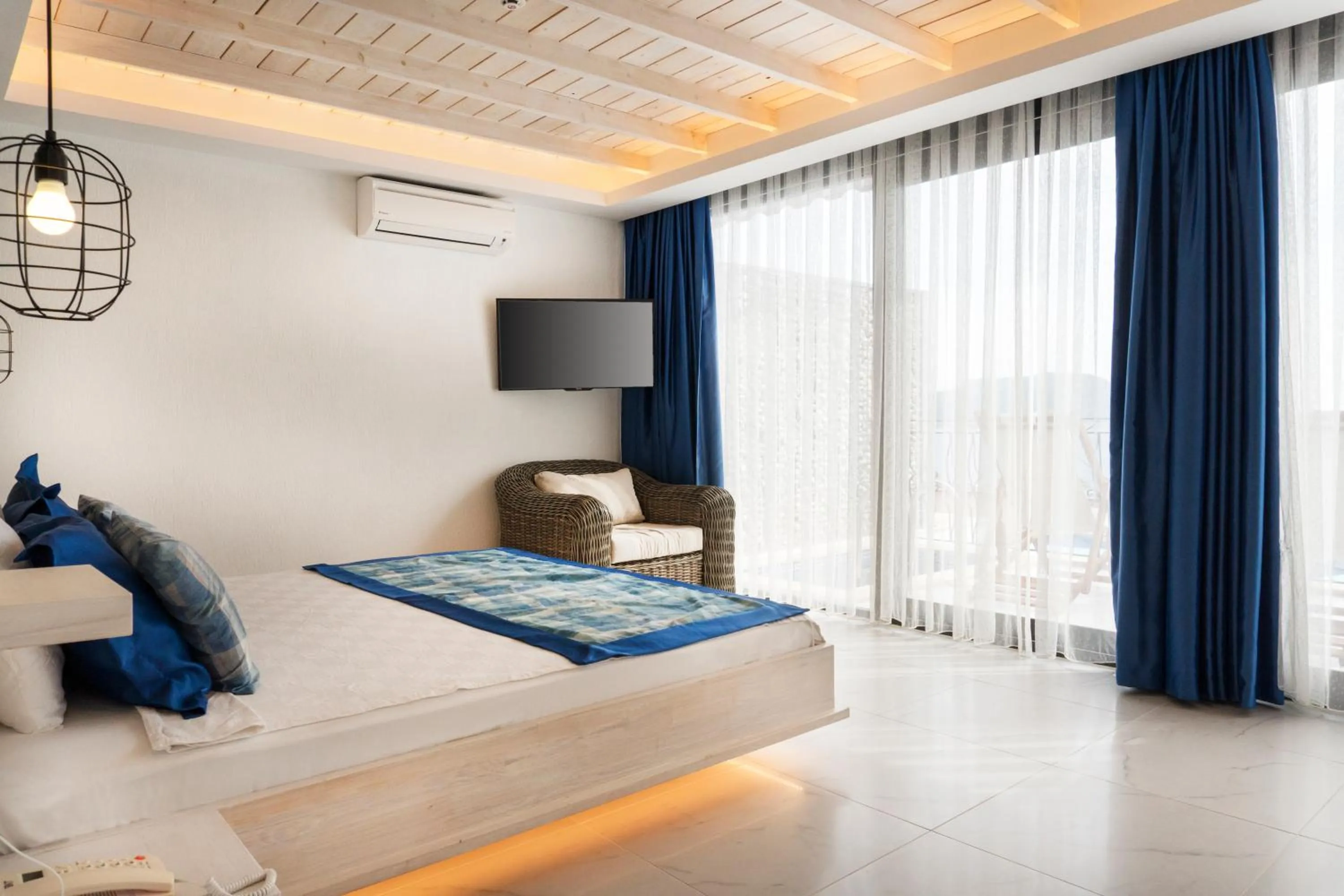 Bed in Nur Beach Hotel