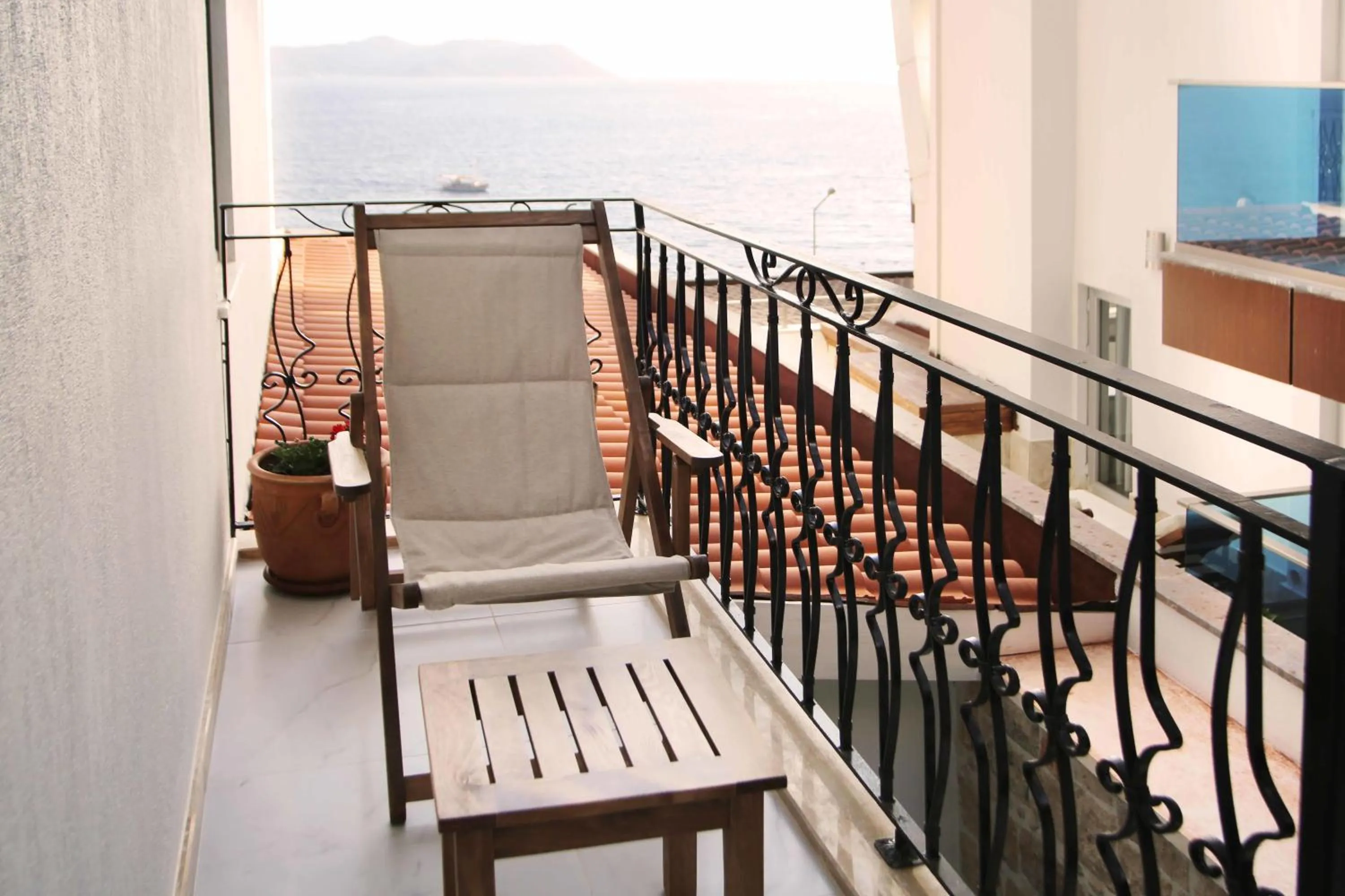 Day in Nur Beach Hotel