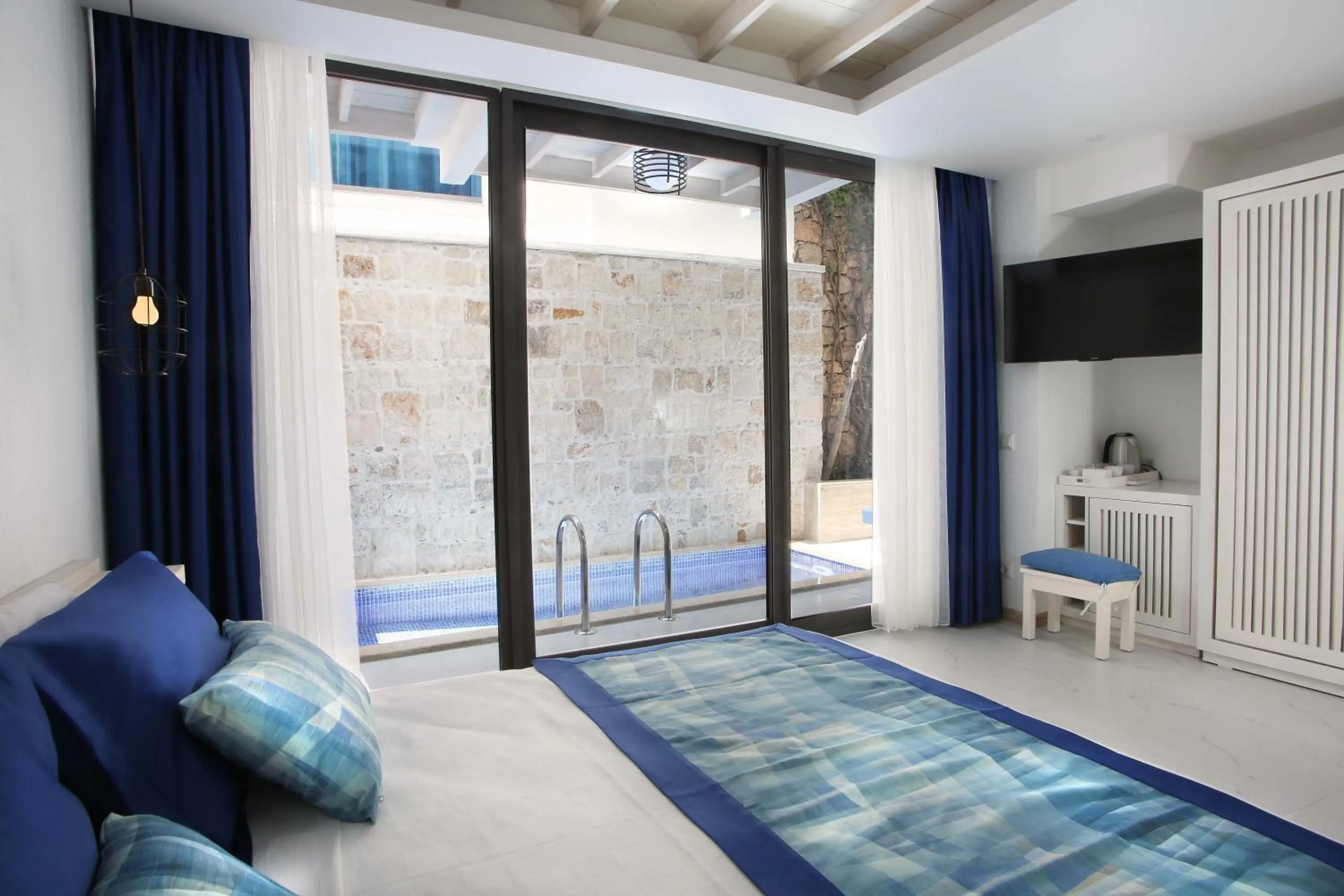 Day in Nur Beach Hotel