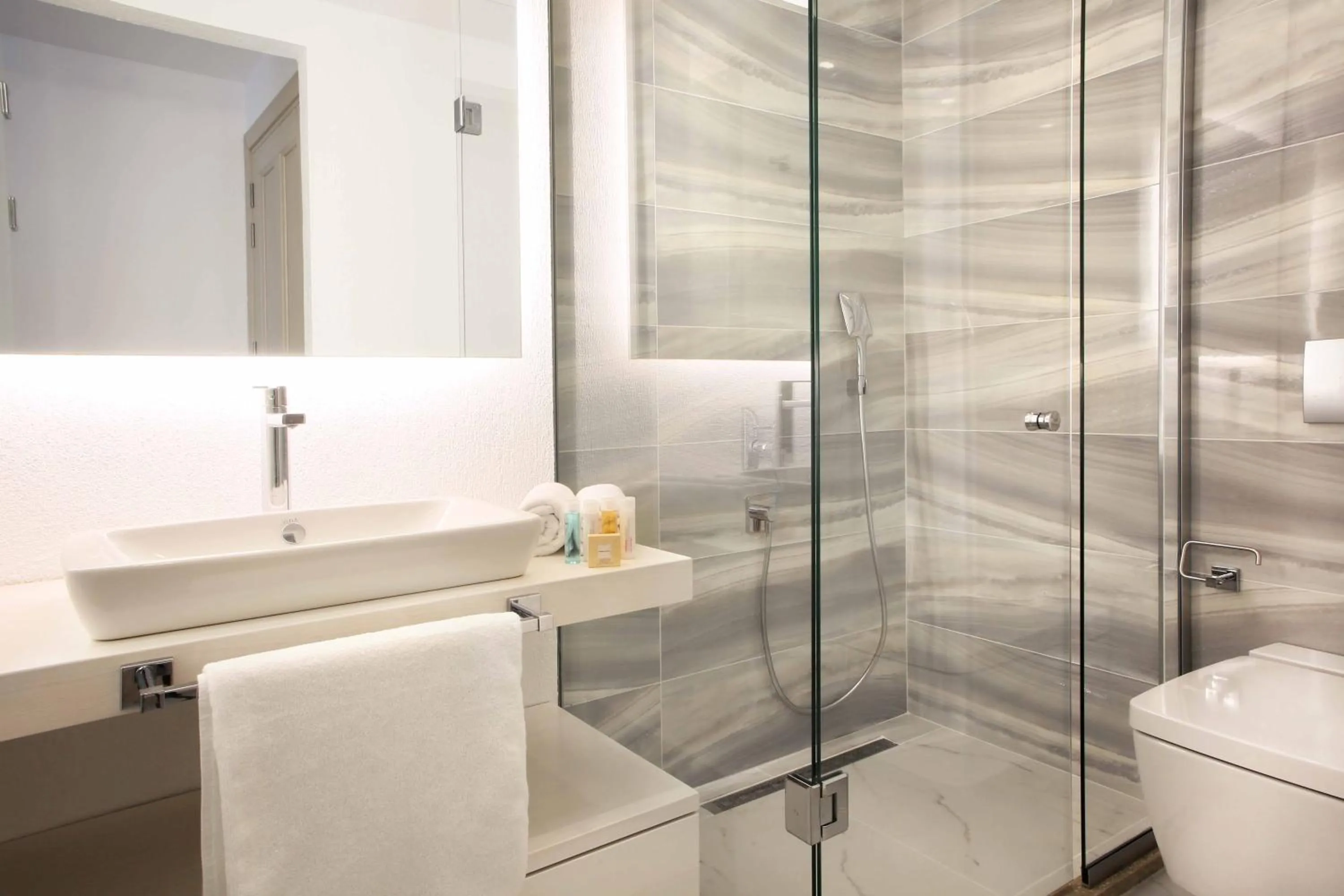 Shower in Nur Beach Hotel