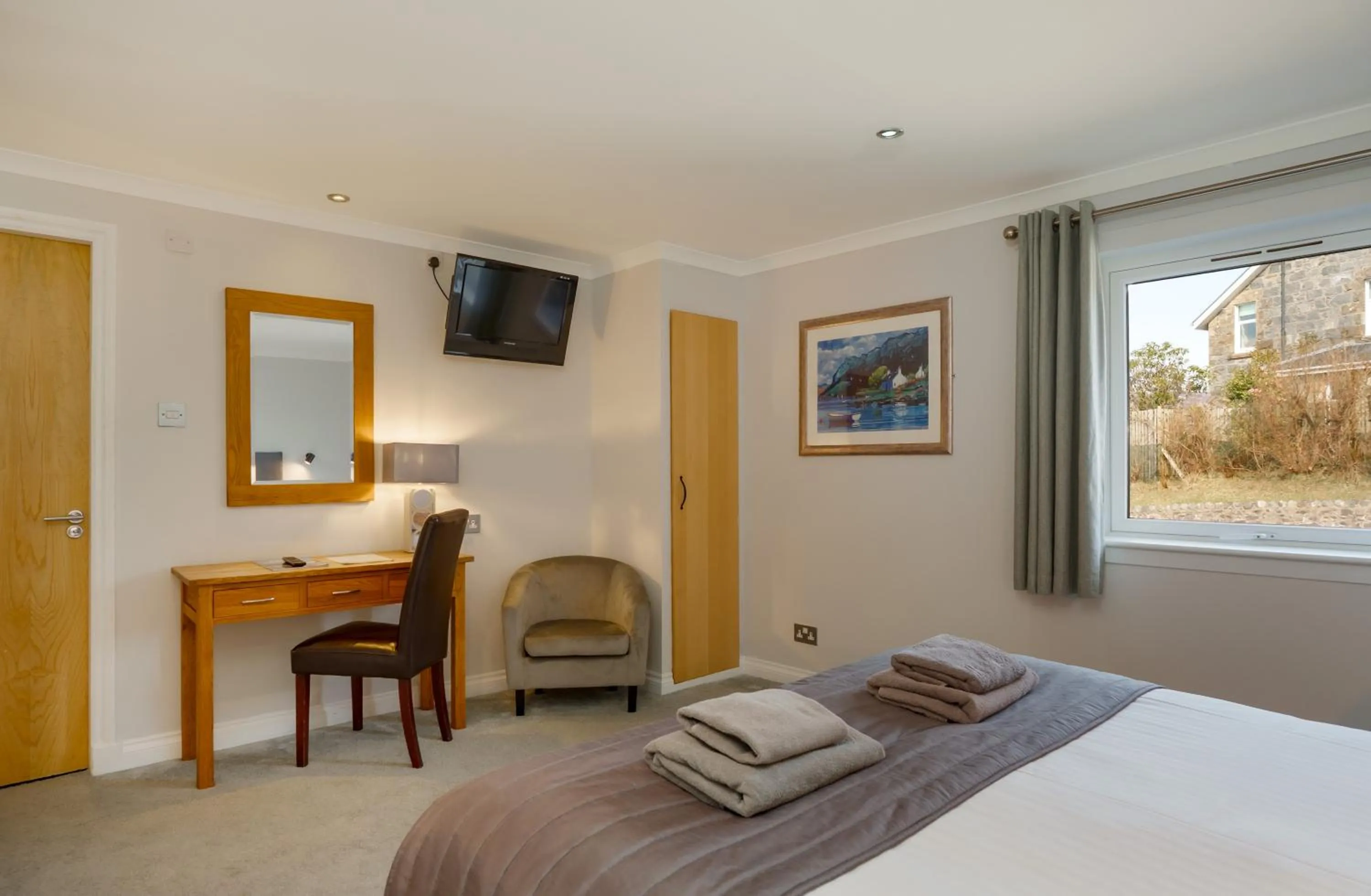 Bed in Oyster Inn Connel