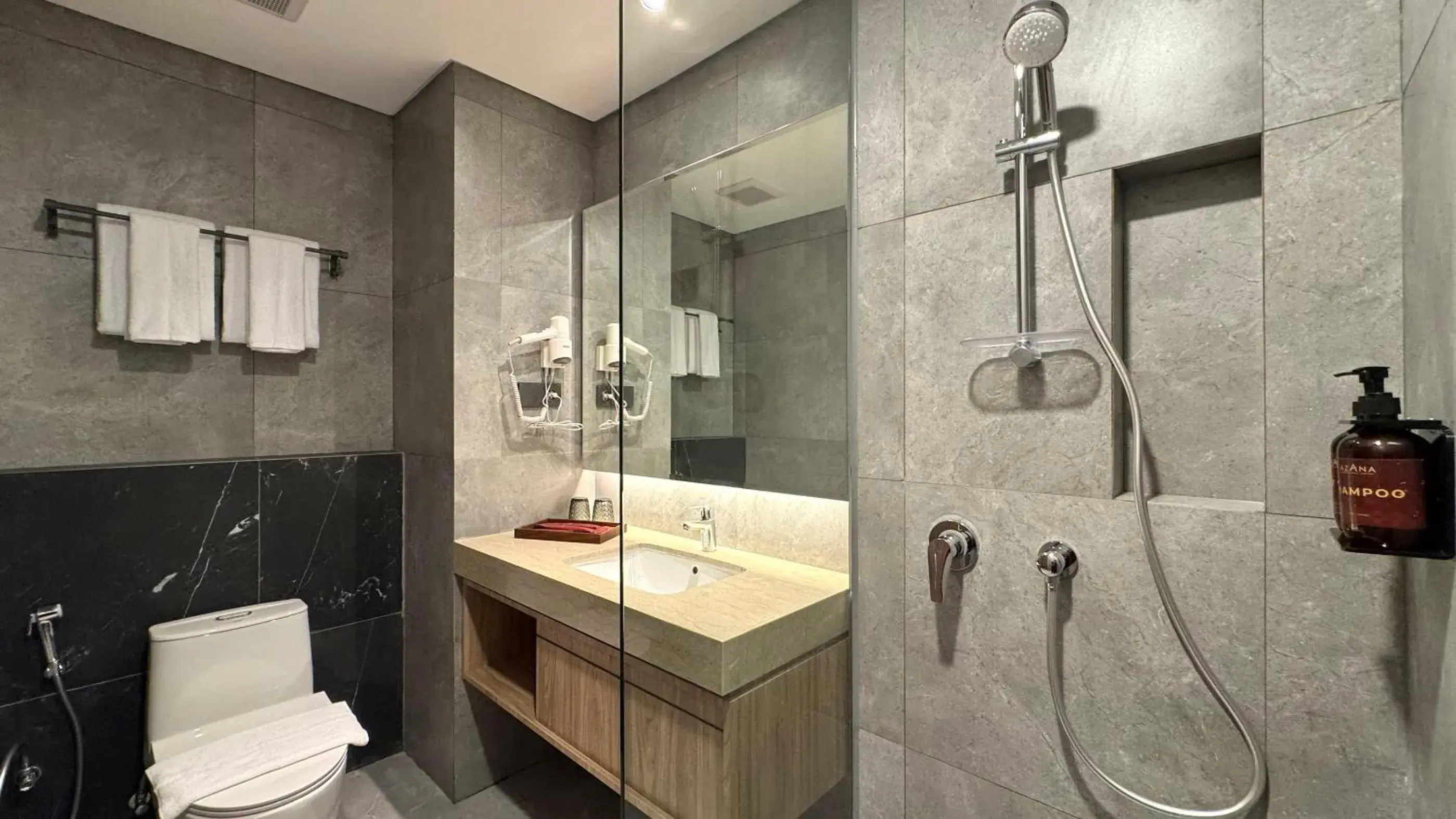 Superior King Room in Azana Boutique Bandar Lampung Superior King Room in Azana Boutique Bandar Lampung