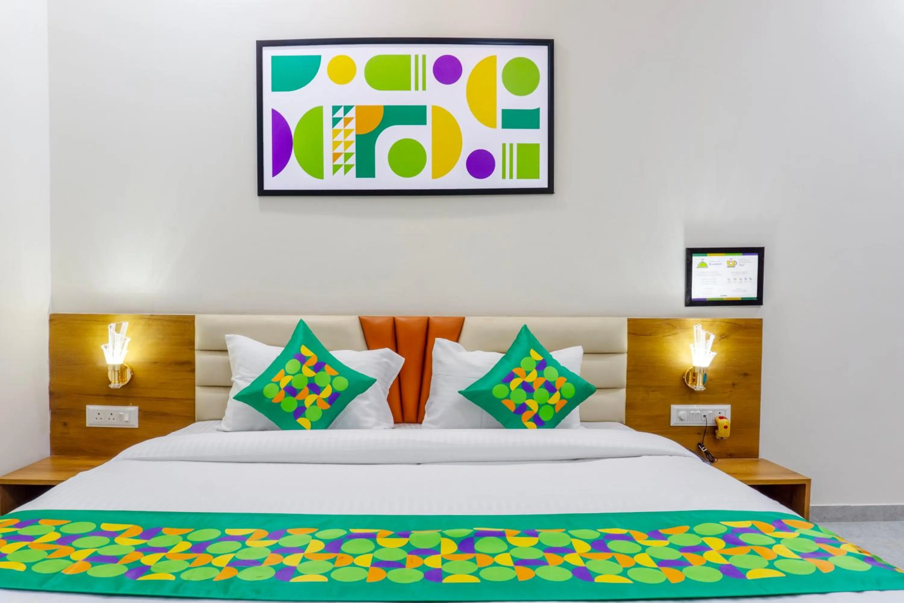 Bedroom, Bed in Treebo Aura Inn Regency