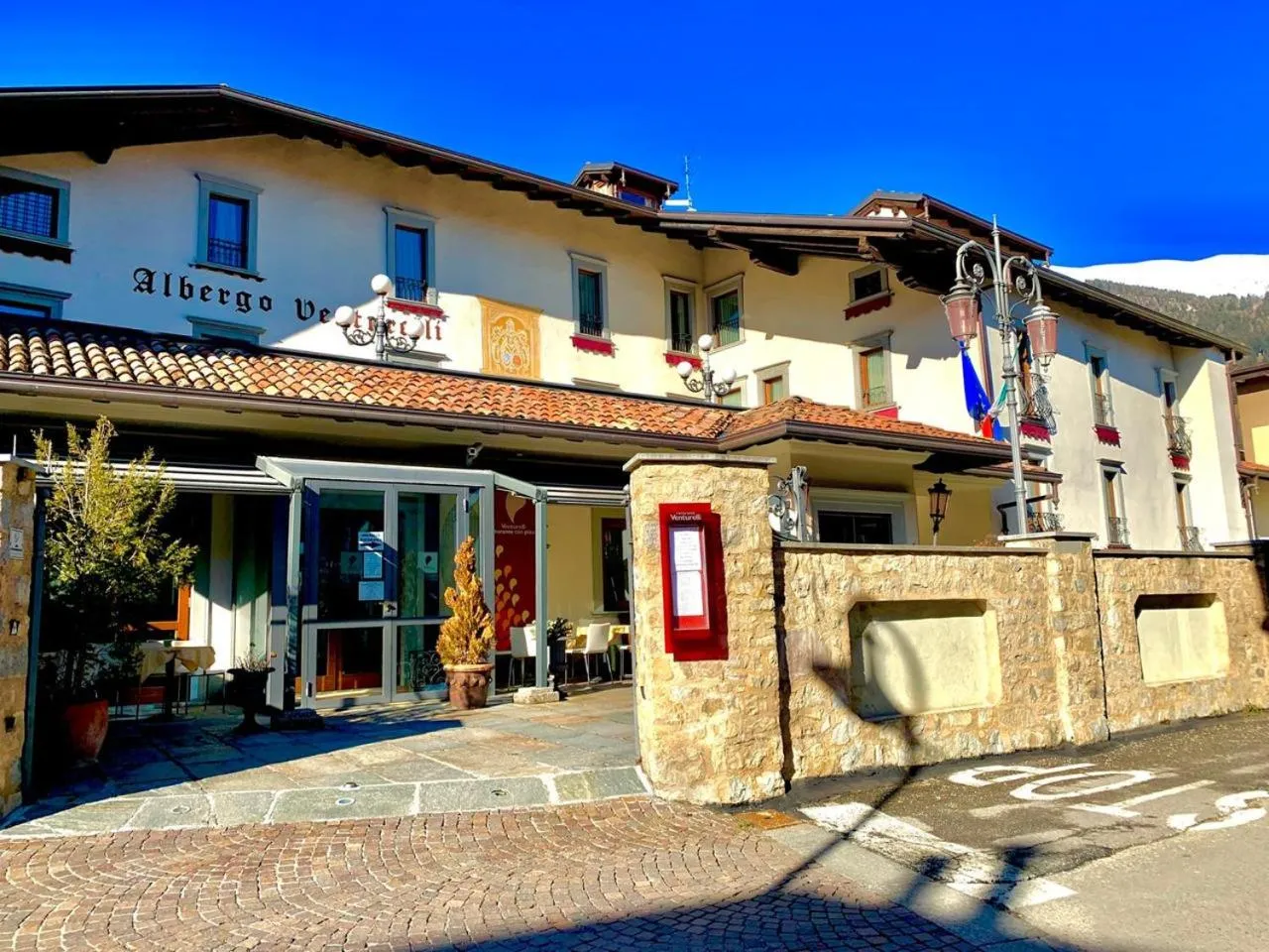 Facade/entrance in Albergo Venturelli