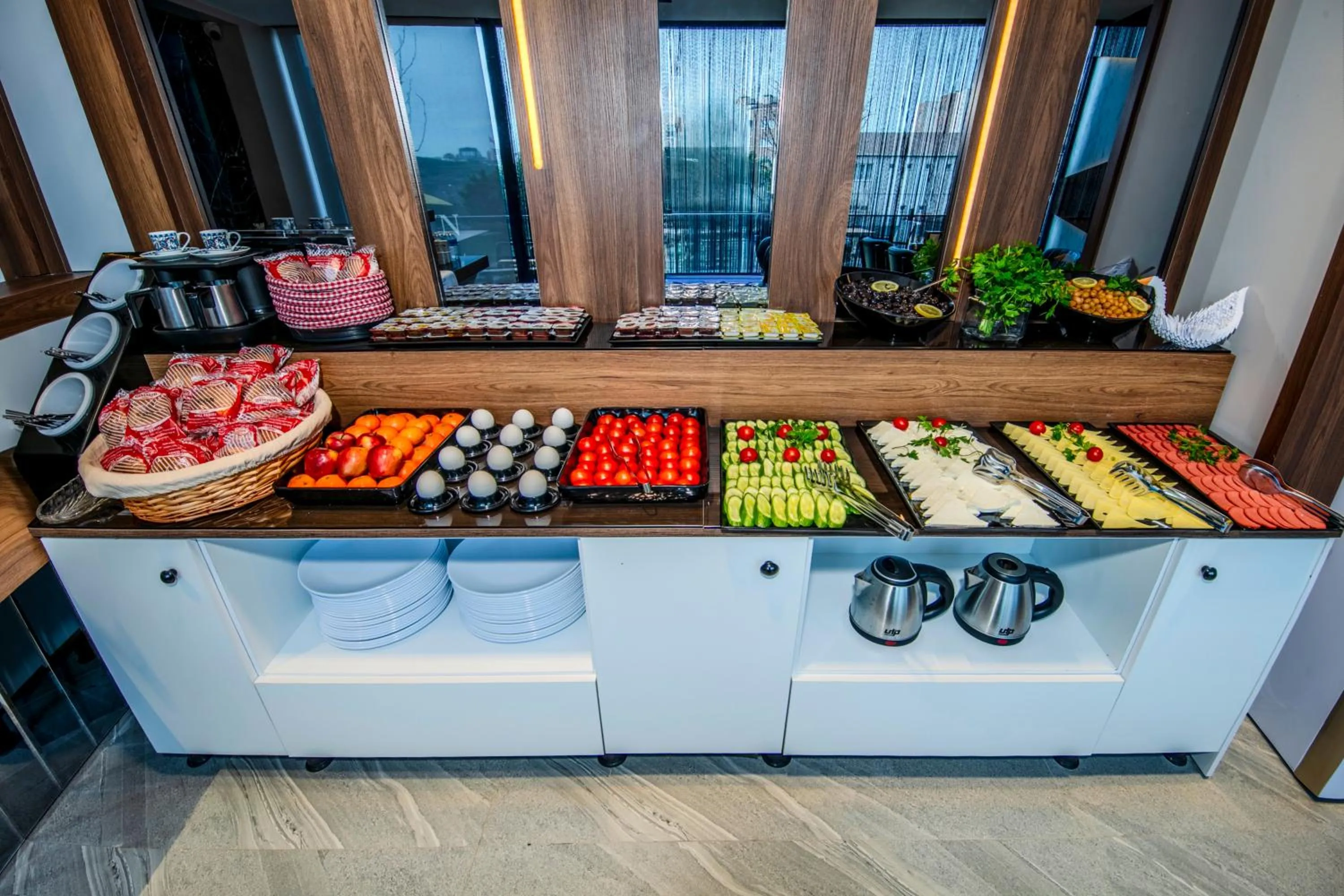 Breakfast in Hilltown Airport Hotel & Restaurant