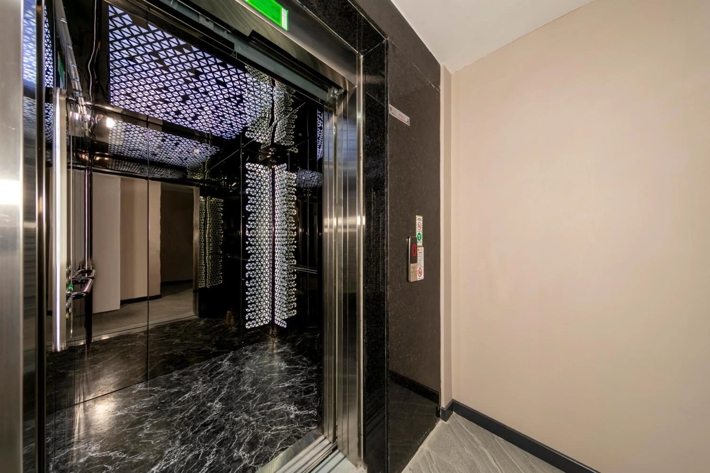 elevator in HillTown Airport Hotel & Restaurant