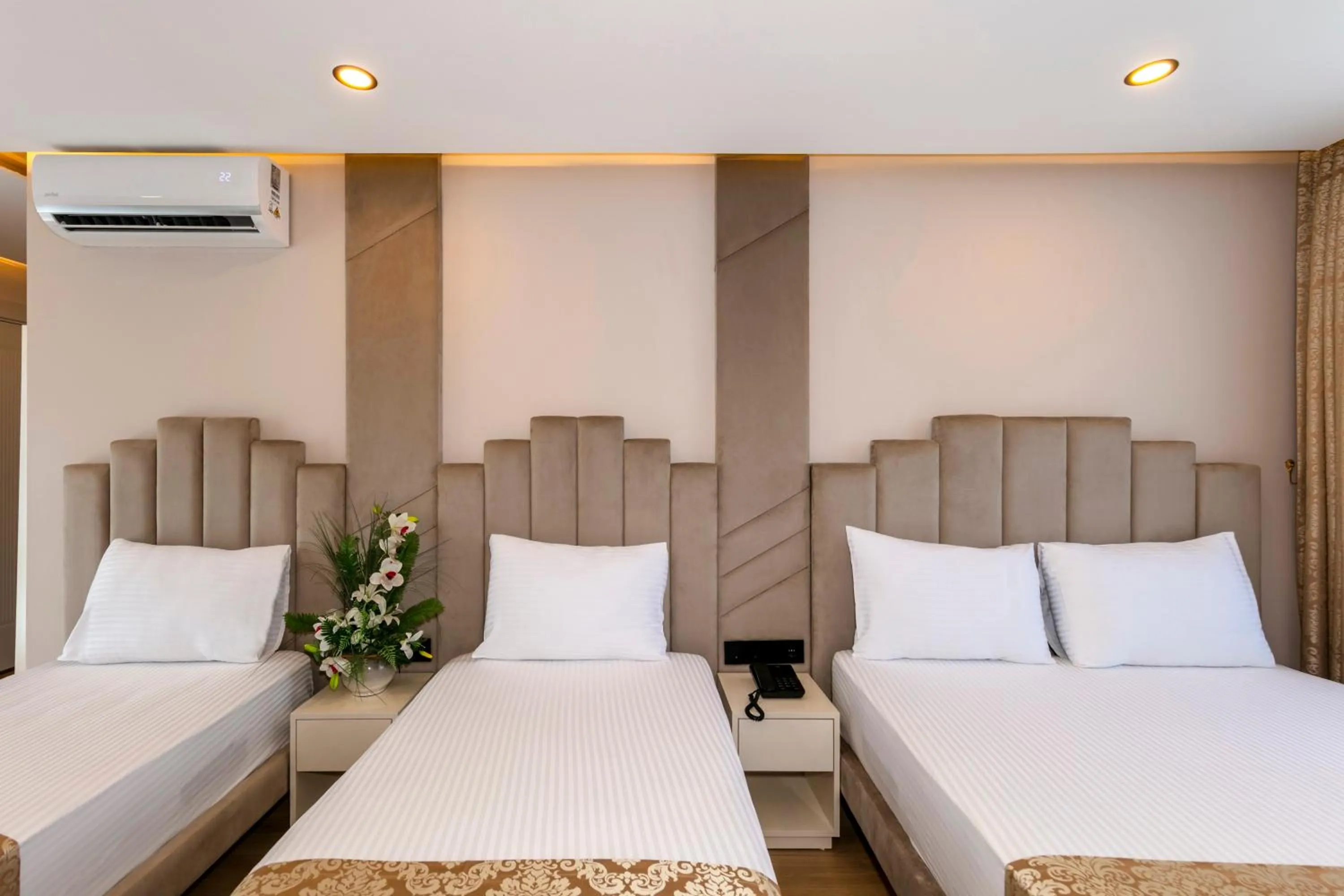 Photo of the whole room, Bed in HillTown Airport Hotel & Restaurant