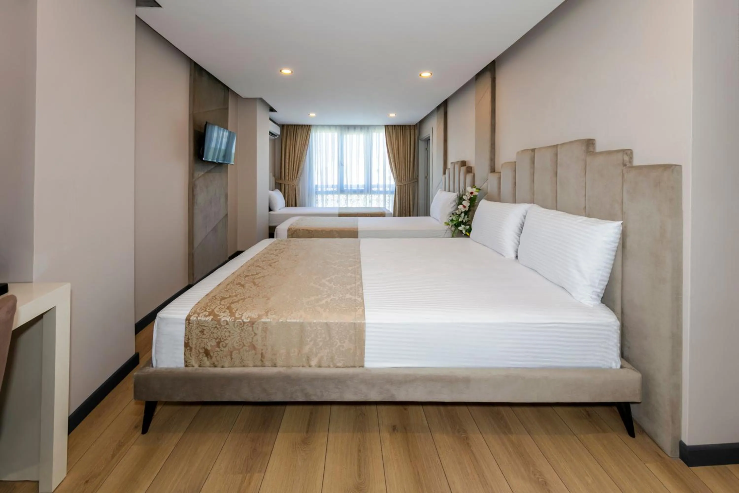 Photo of the whole room, Bed in HillTown Airport Hotel & Restaurant